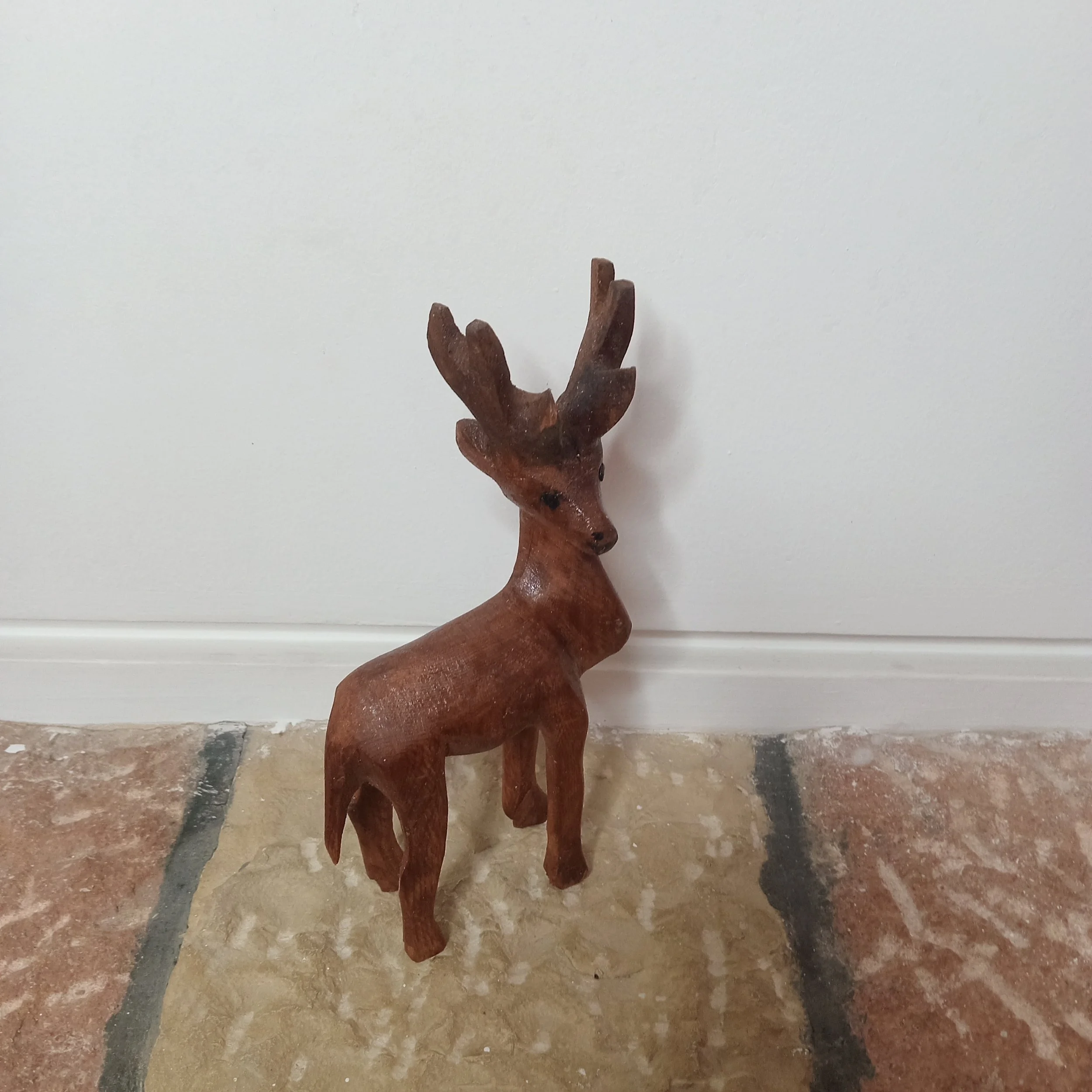 reindeer b5 002-c.jpg