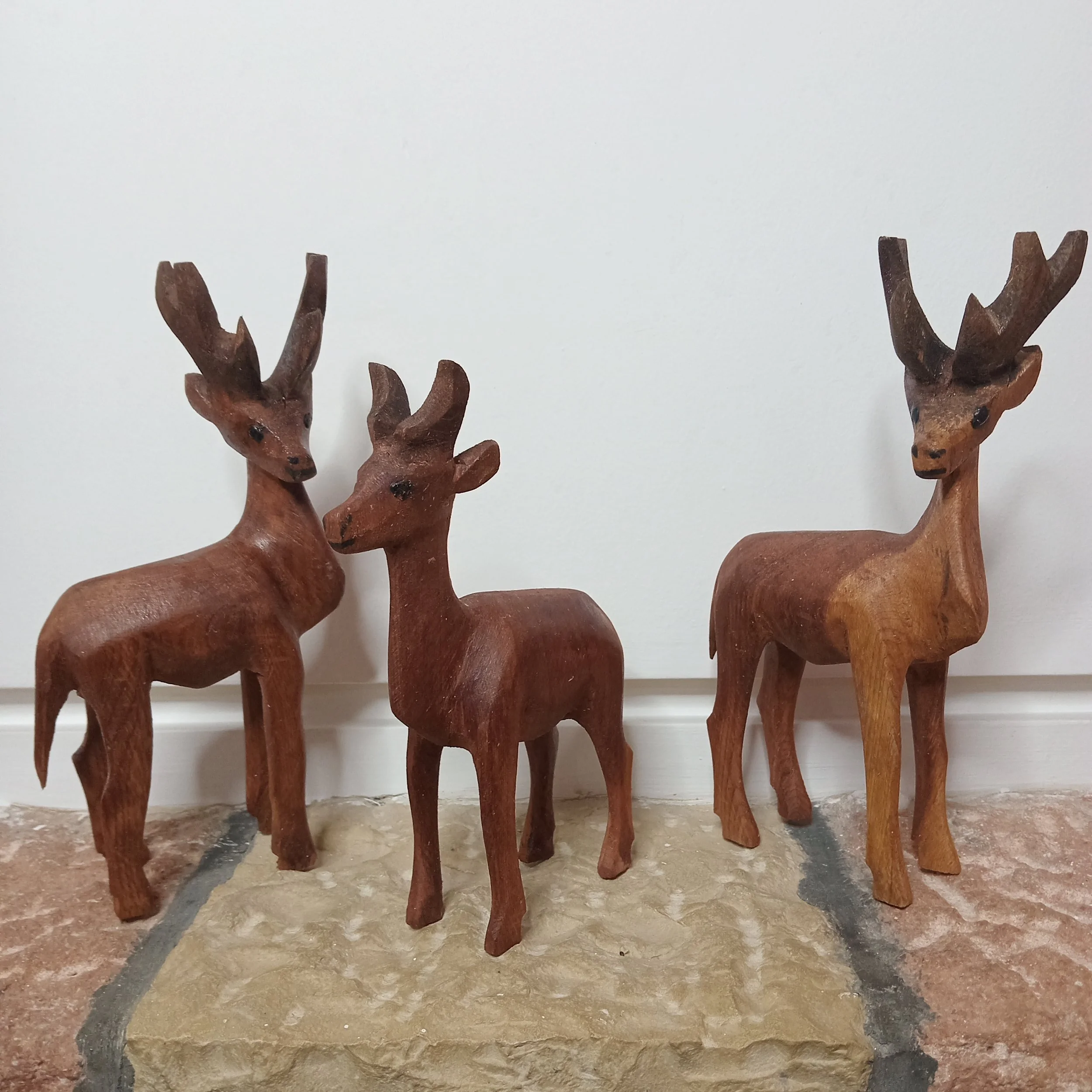 reindeer b5 003-f.jpg