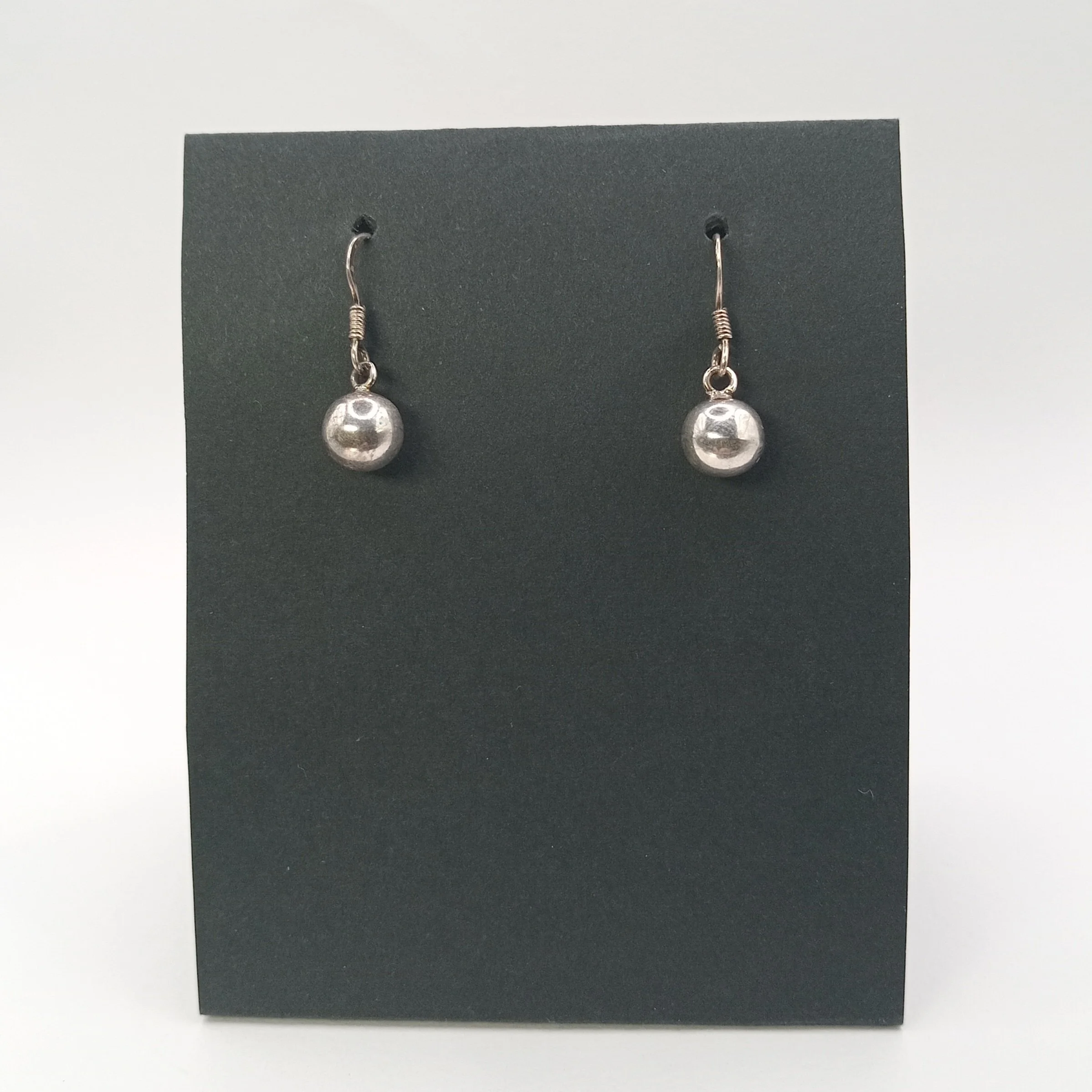 Earrings B5 059-d.jpg