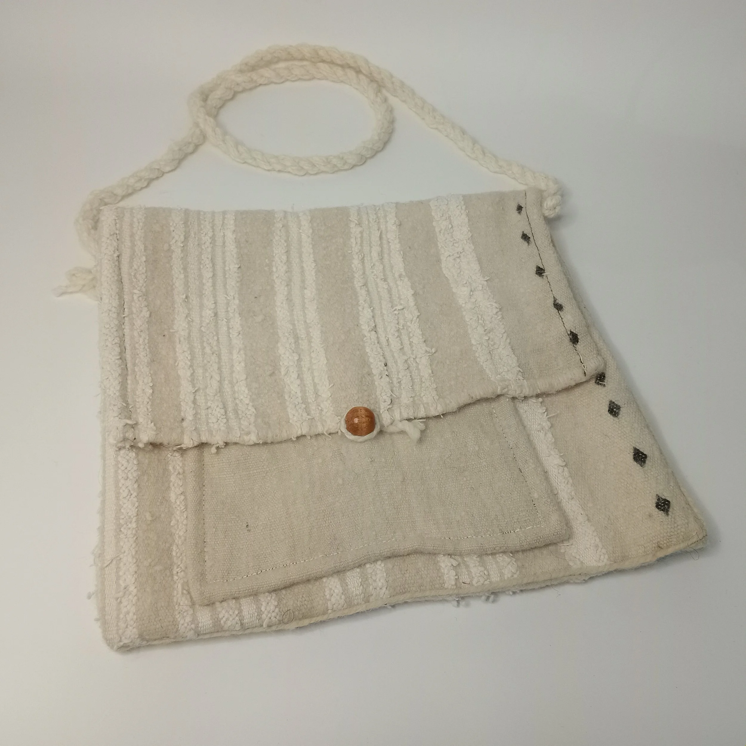 handbag B4 005-f.jpg