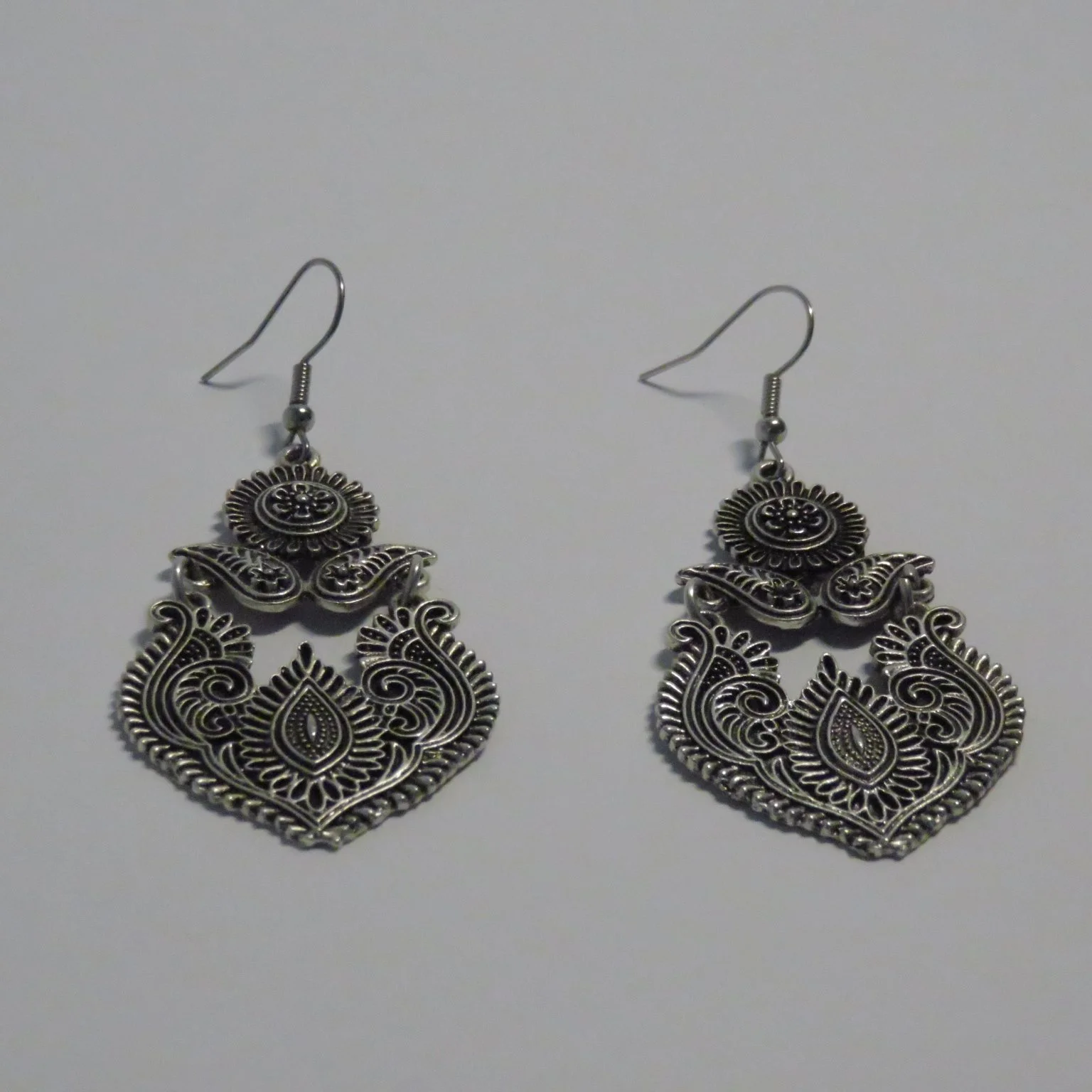 Earrings B3 025-c.JPG