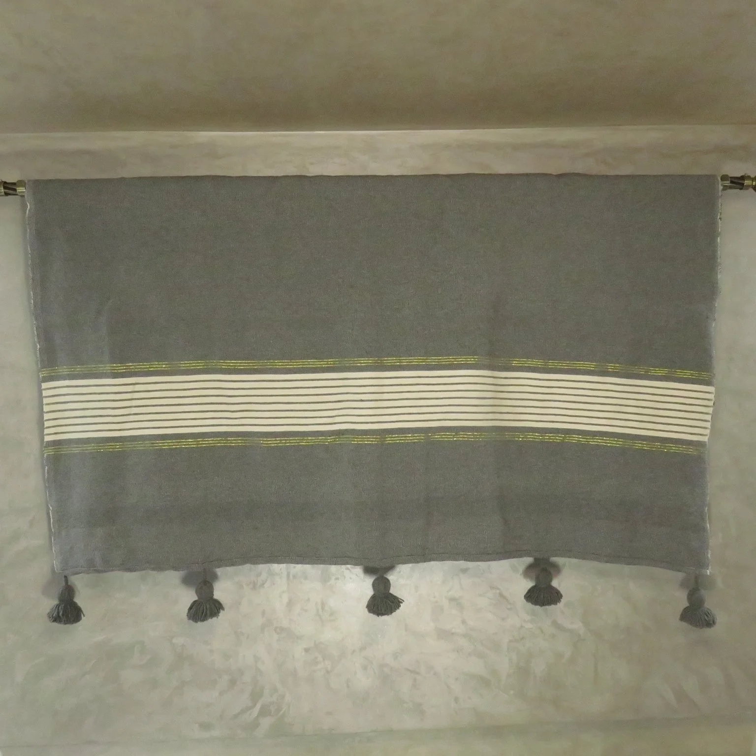 blankets-throws B4 007-d.JPG