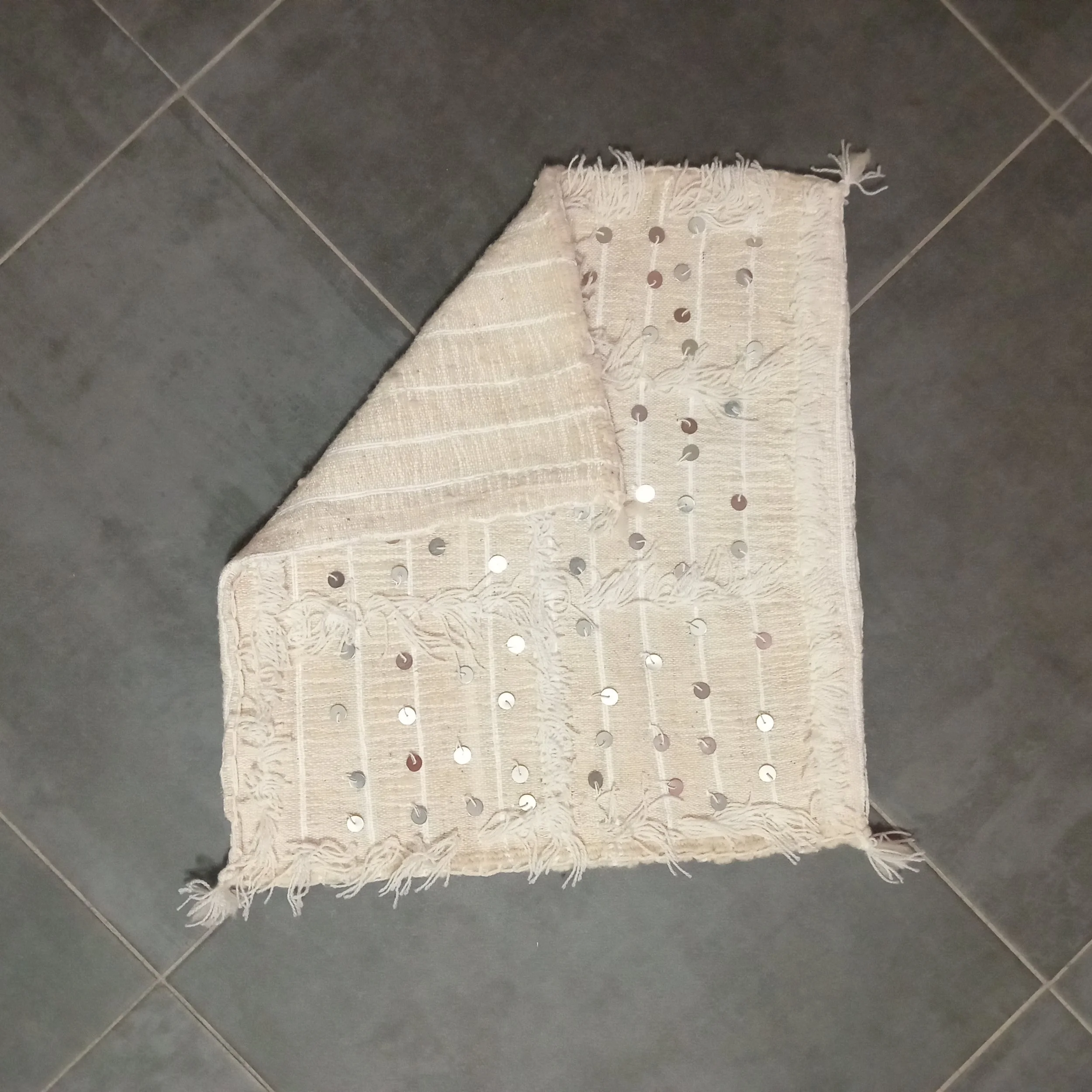 Pillows b5 008-f.jpg