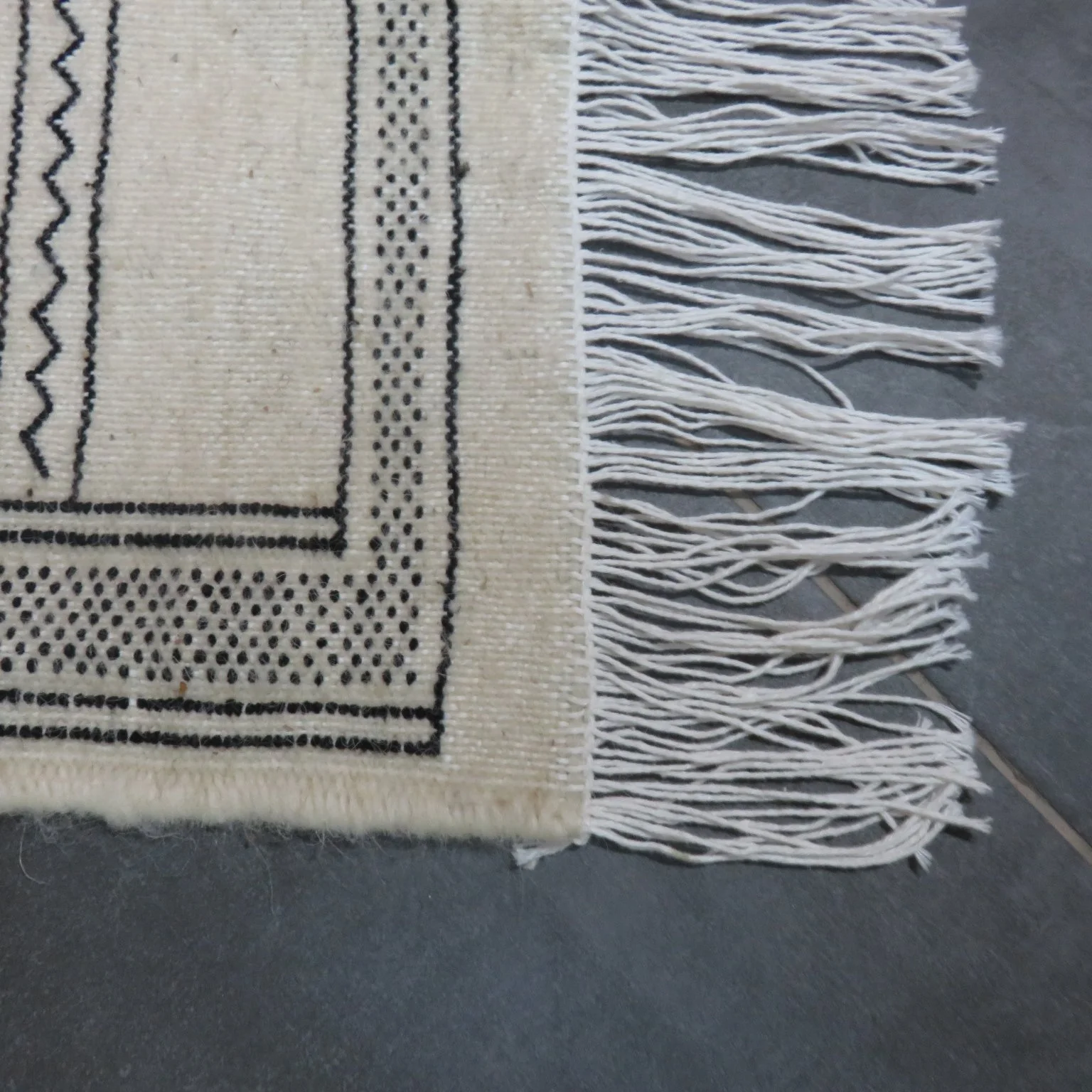 Rugs B4 008-b.JPG
