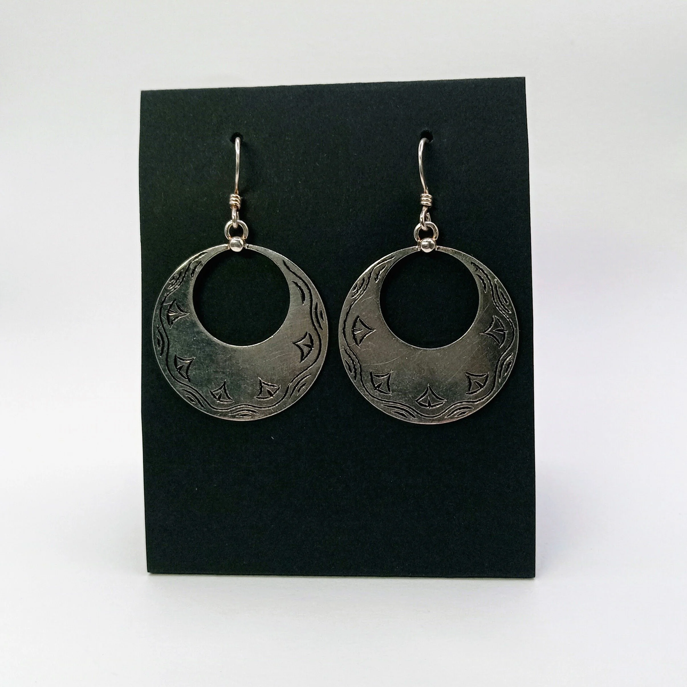 Earrings B5 056-e.jpg