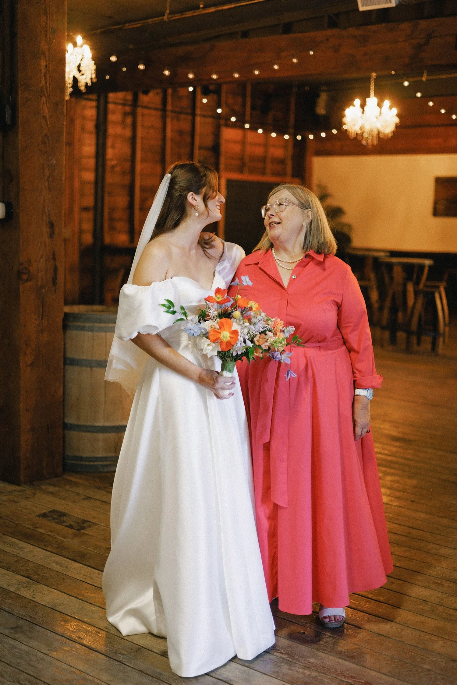 Close-up of wedding ceremony details at The Ruins, Hood River.