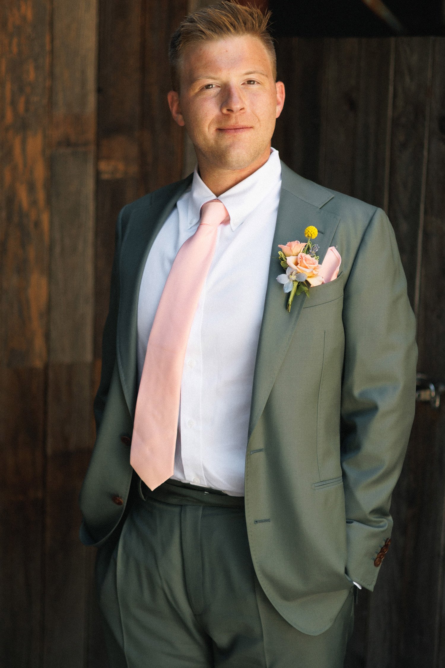 Groom Kjell’s attire and details at The Ruins wedding, Hood River, Oregon.