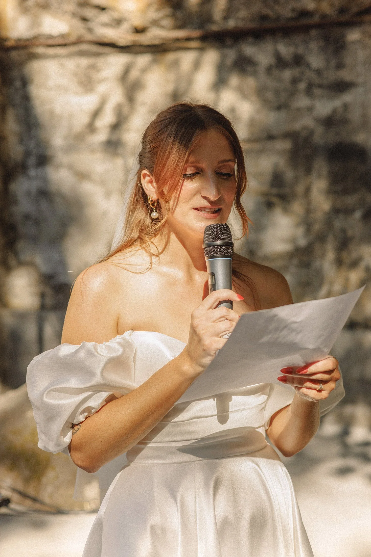 Bride and groom exchanging vows at The Ruins in Hood River, Oregon.