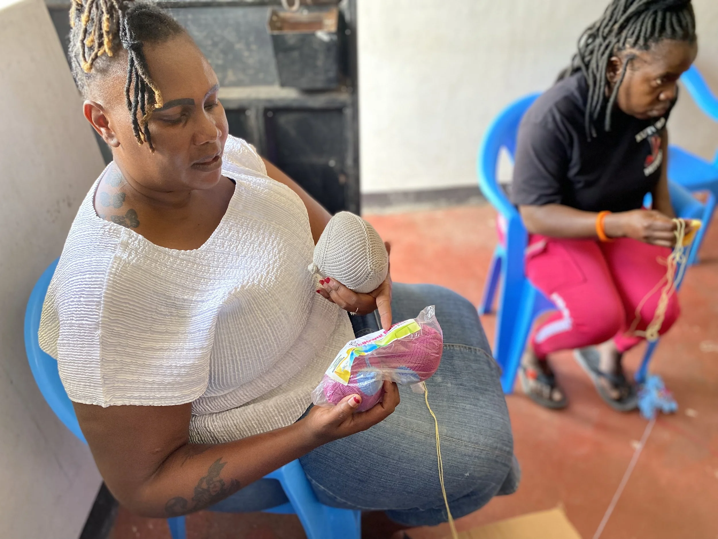 Gehäkelte Hoffnung und bunte Slumstraßen