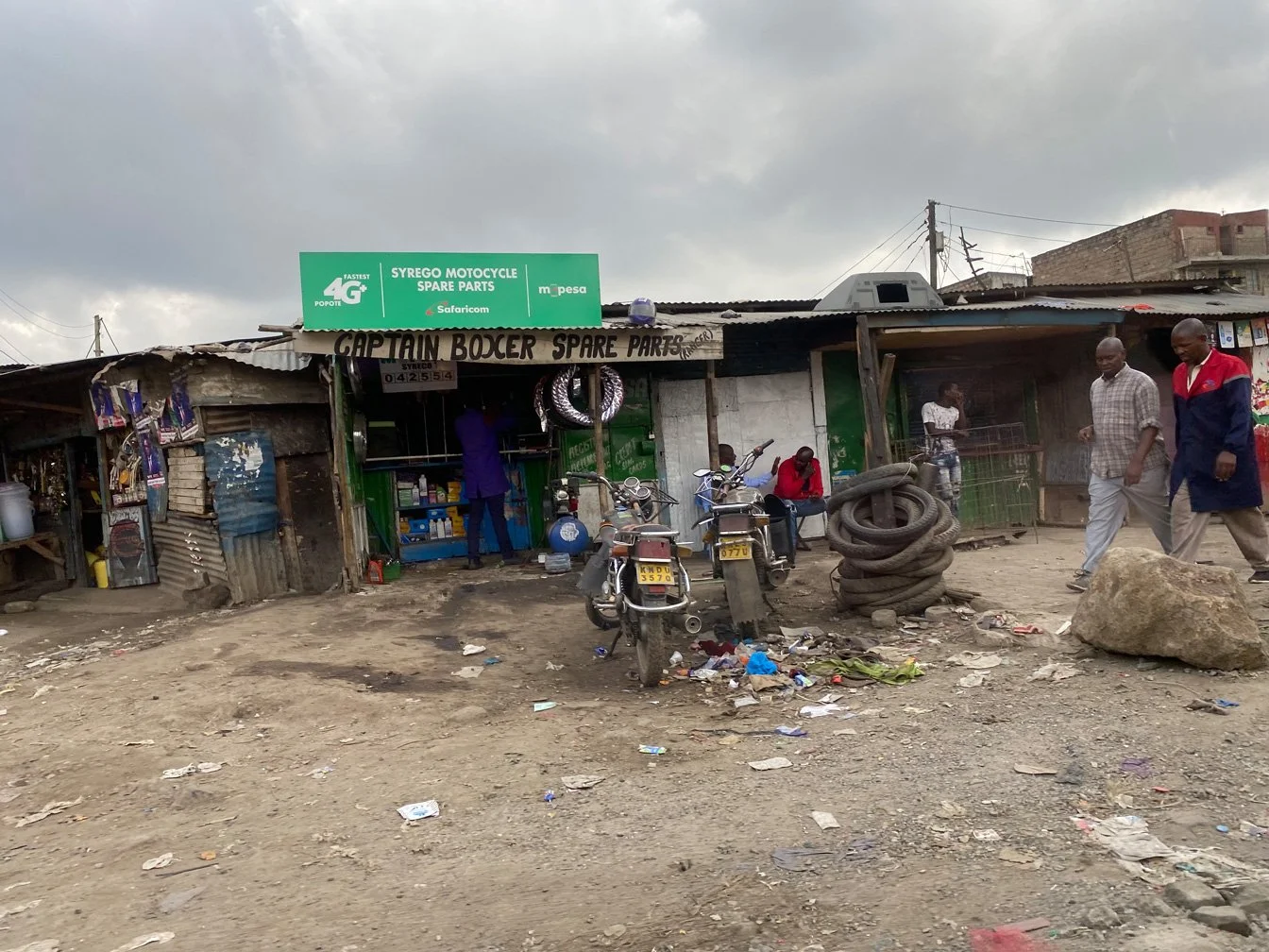 Kenia_hautnah-Nairobi-Mechaniker.jpg