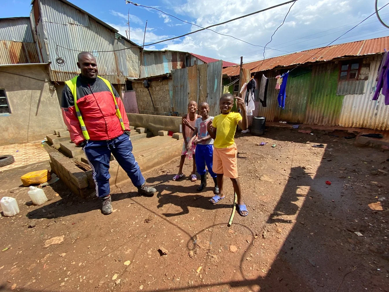 Kenia_hautnah-Nairobi-Boda_Boda-Fahrer-Kinder.jpg