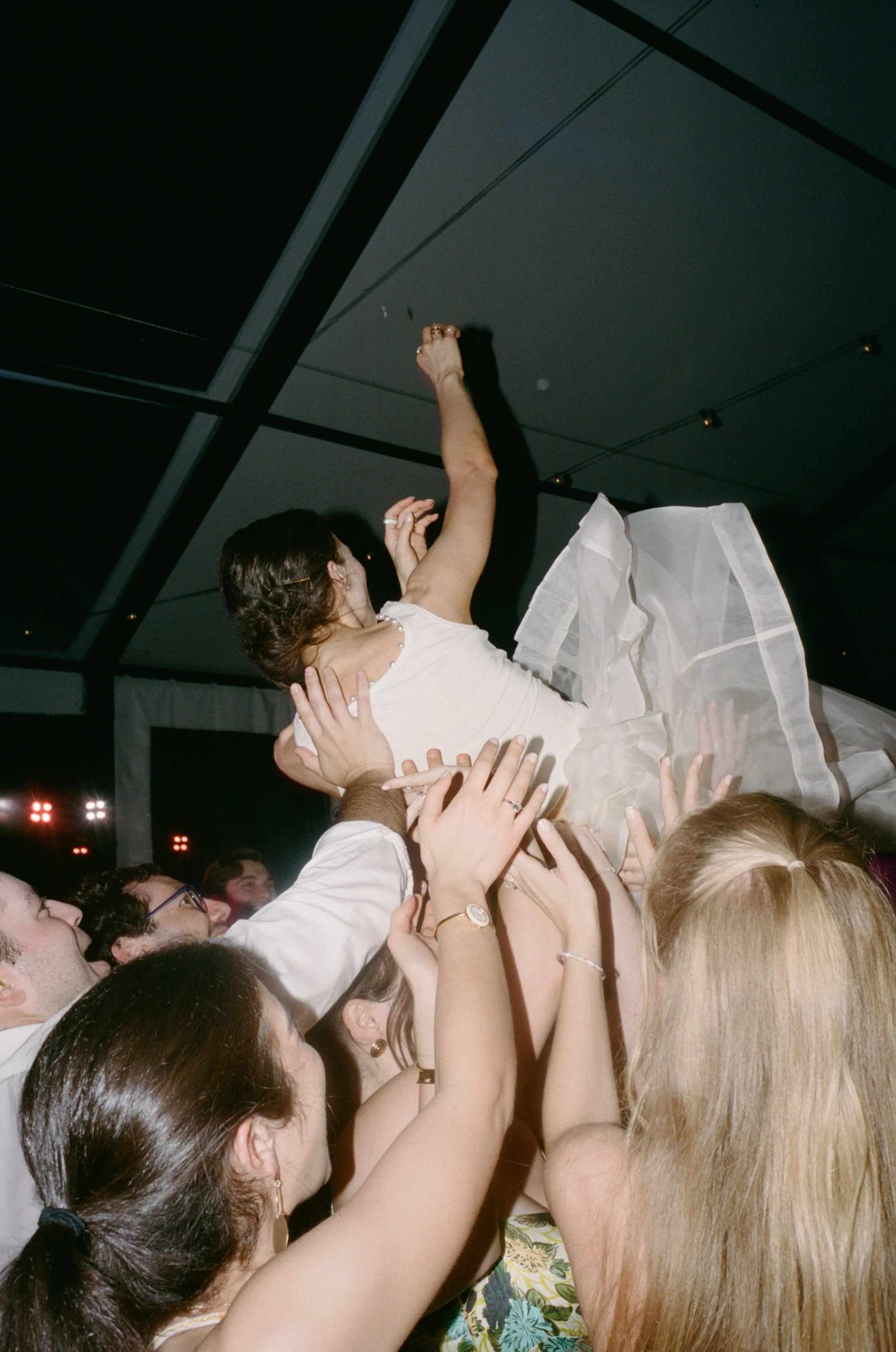 Isabella&Michael_Previews-289.jpg