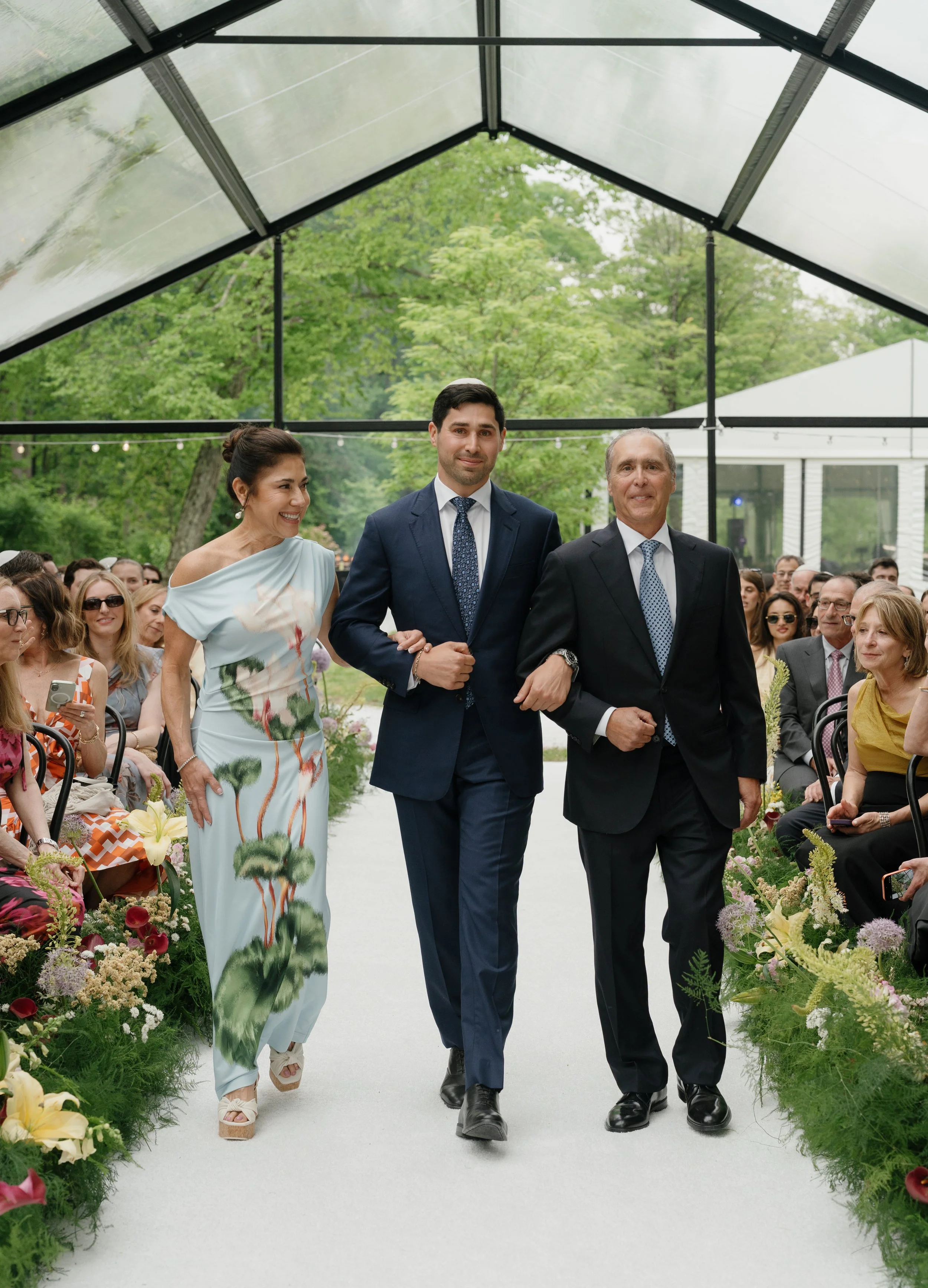 Isabella&Michael_Previews-154.jpg