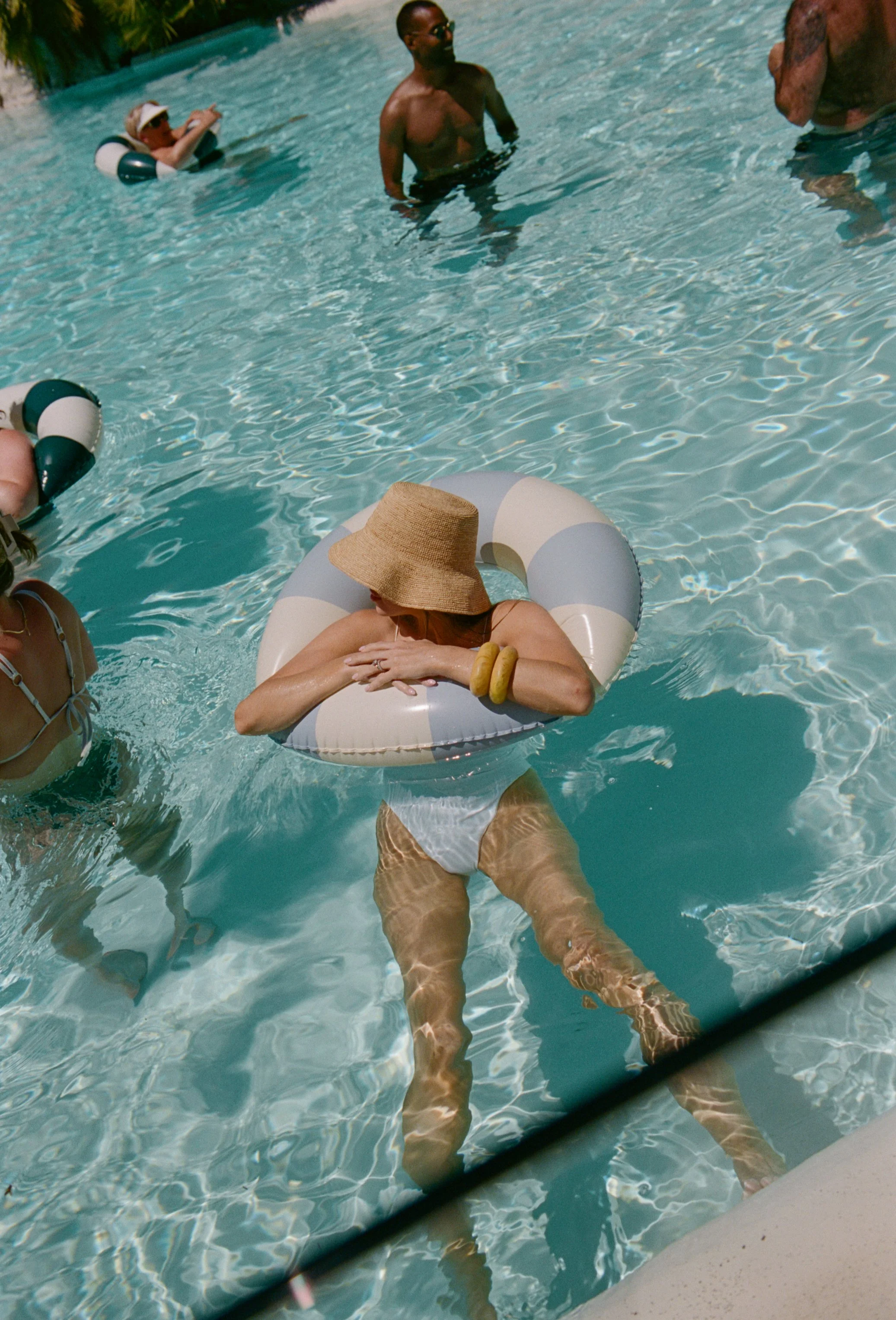 katrina&alex_PoolParty-108.jpg