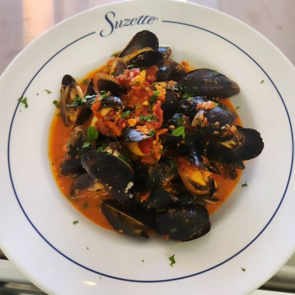 Moules Romesco