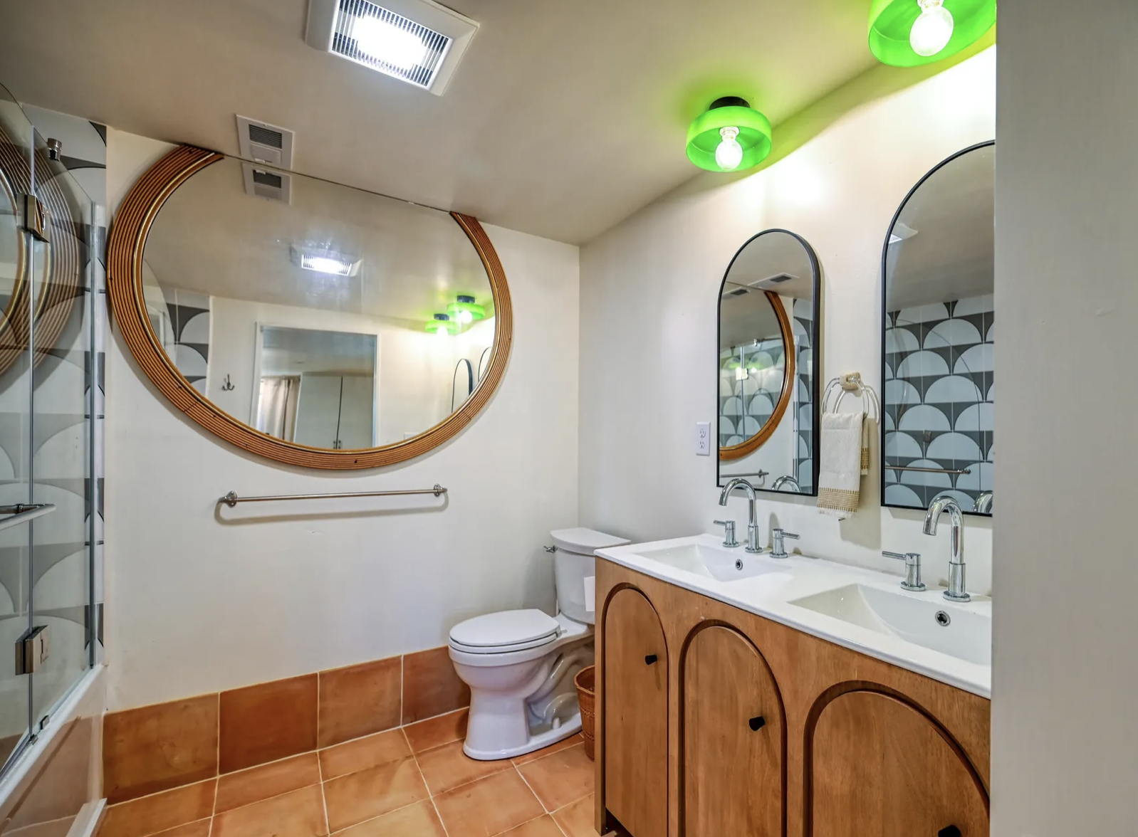 2121-Gibson-bath2.png