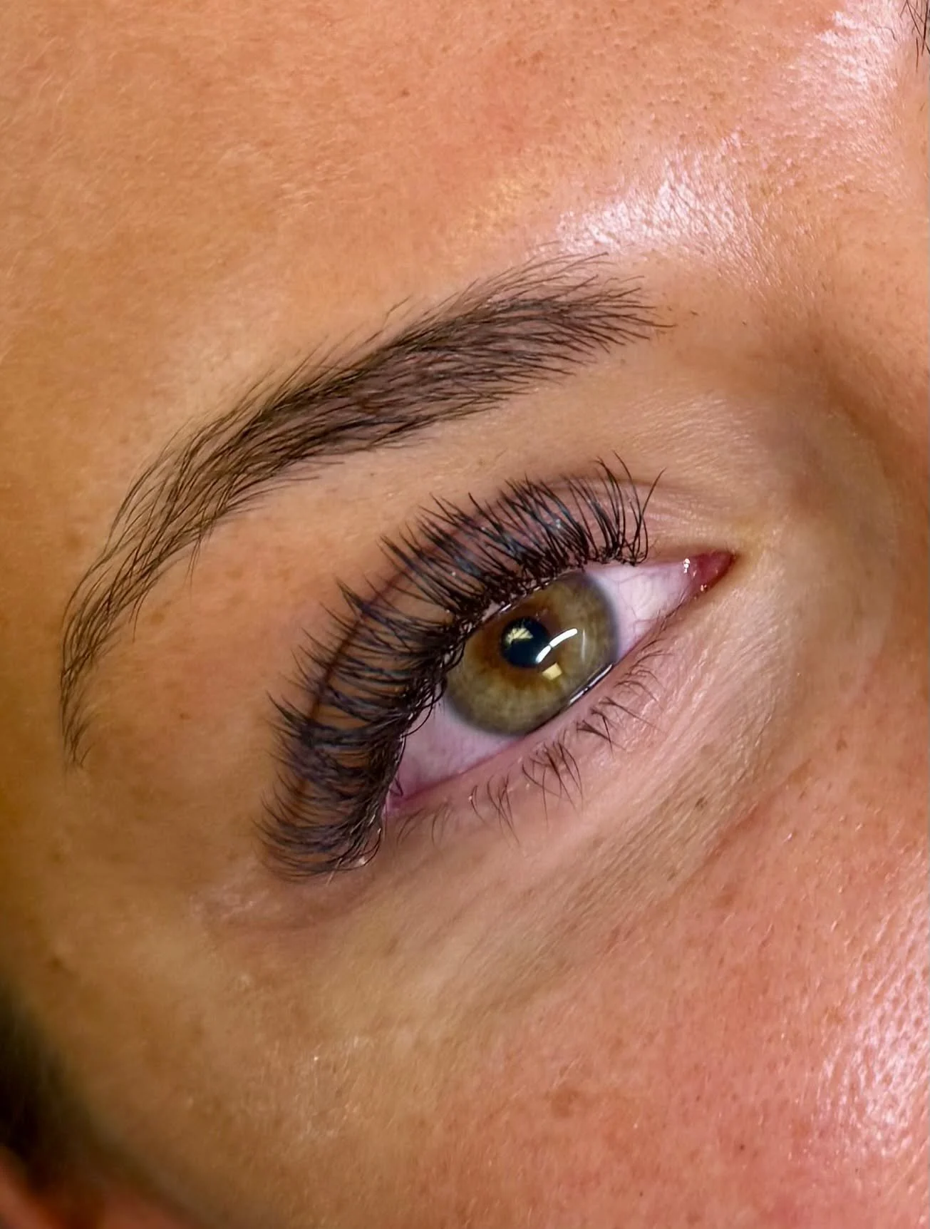 Short, sparse, or barely-there lashes? 
Sometimes all you really need is a little Grace ✨
Fluffy, full lash extensions that open up your eyes and keep you looking flawless 24/7 🙌

Lash set by Grace, @glamby.graciex , at AtLashed Beauty Bar!

 #lashe