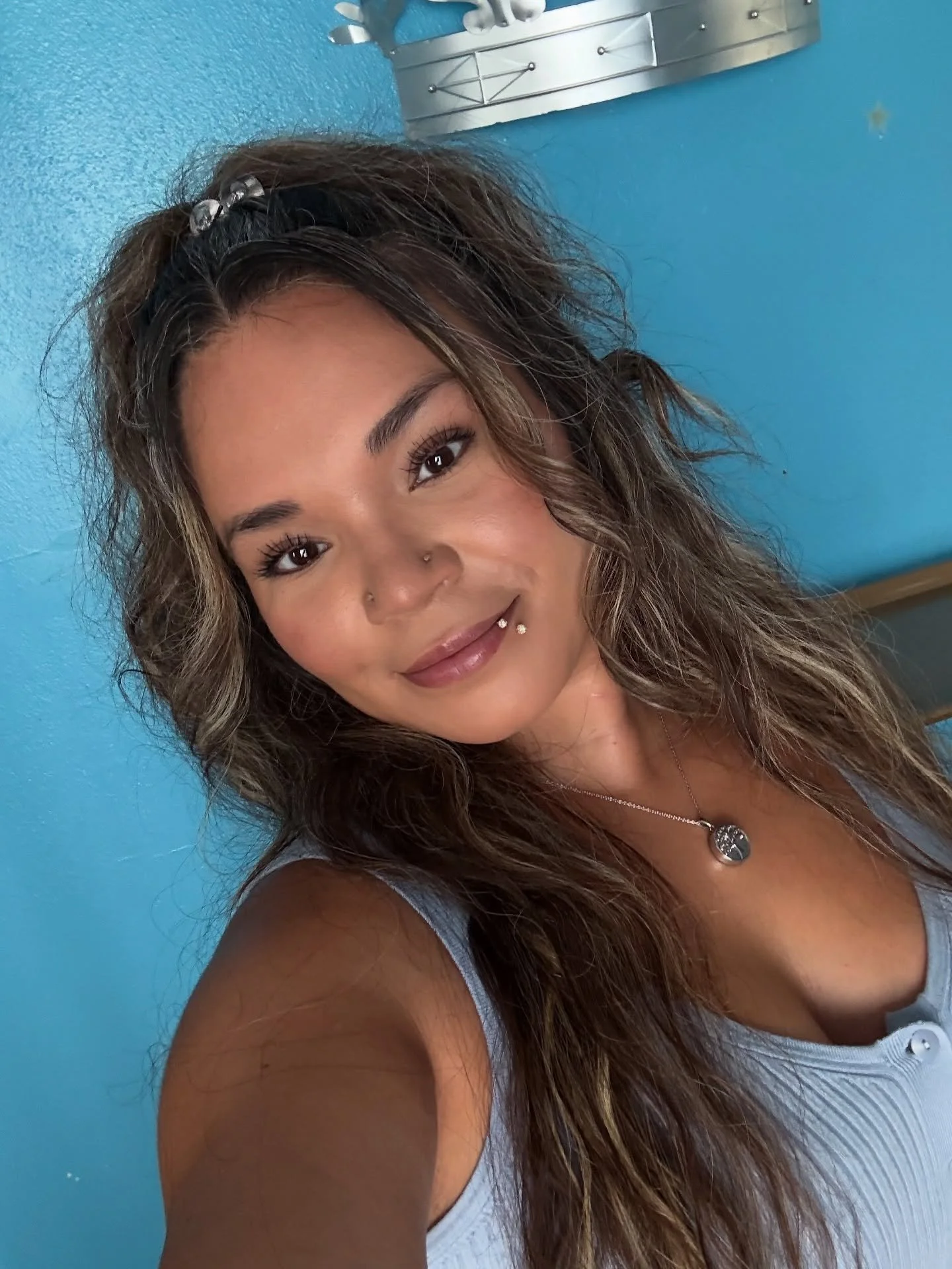 ✨✨Meet Anabel✨✨ 

&ldquo;Hi, I&rsquo;m Anabel, the owner of Simply Divine. I created this space with the intention of offering more than just services. I wanted to provide a sanctuary where people feel seen, cared for, and renewed. For me, esthetics 