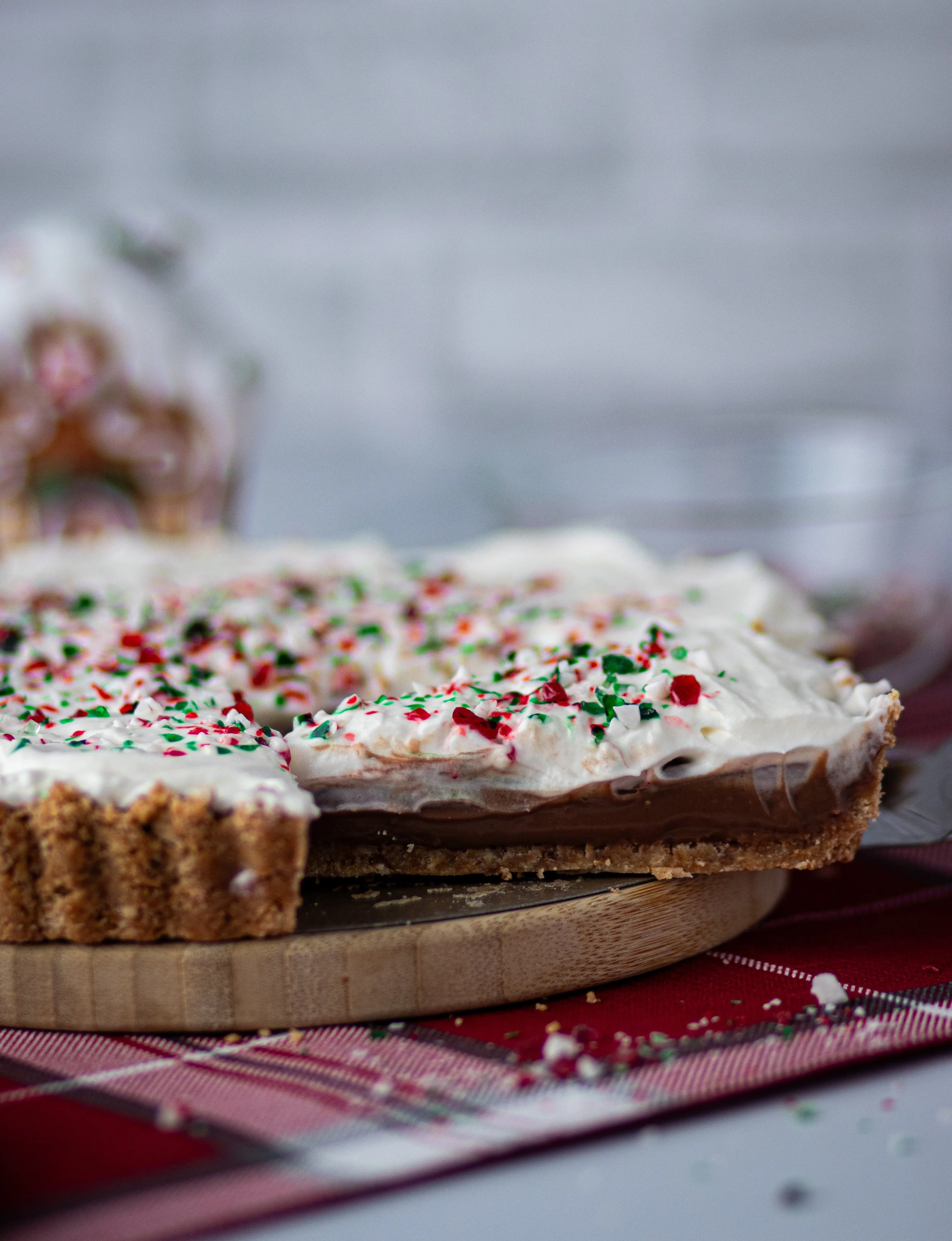 NoBake Chocolate Peppermint Tarts Recipe — The Dessert Lens