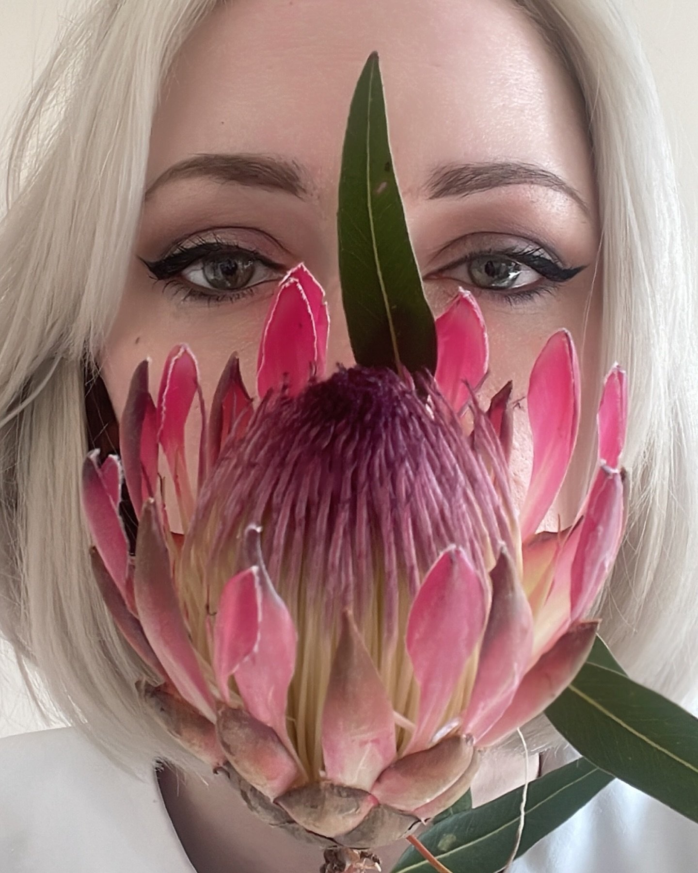 Today&rsquo;s the last day to sign up! What does it mean to construct an image of yourself for the consumption of others? As a writer, much of the social landscape facilitates, even necessitates it. Whether it&rsquo;s chic, mysterious, sexy, casual, 