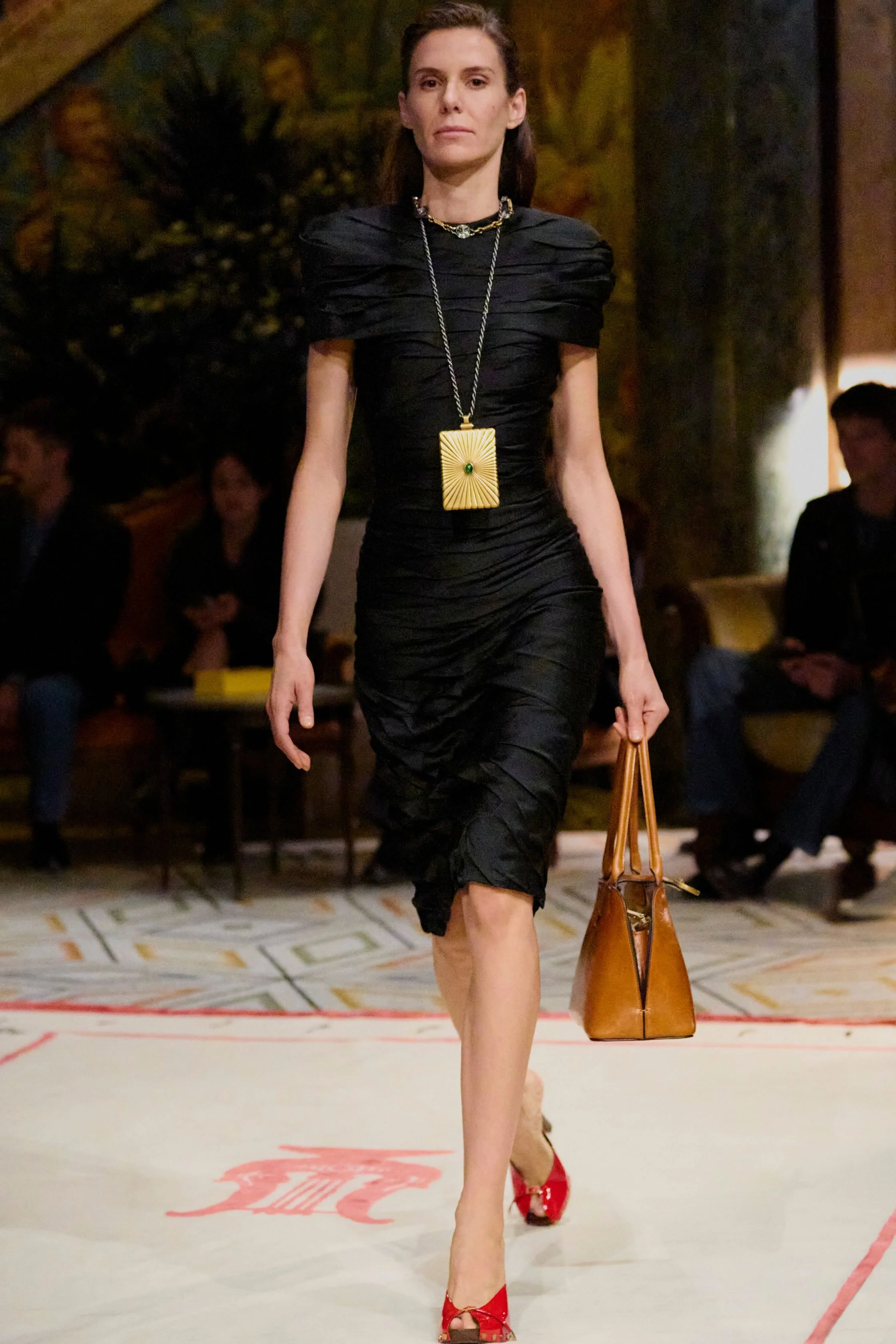 00031-versace-spring-2026-ready-to-wear-credit-brand.jpg