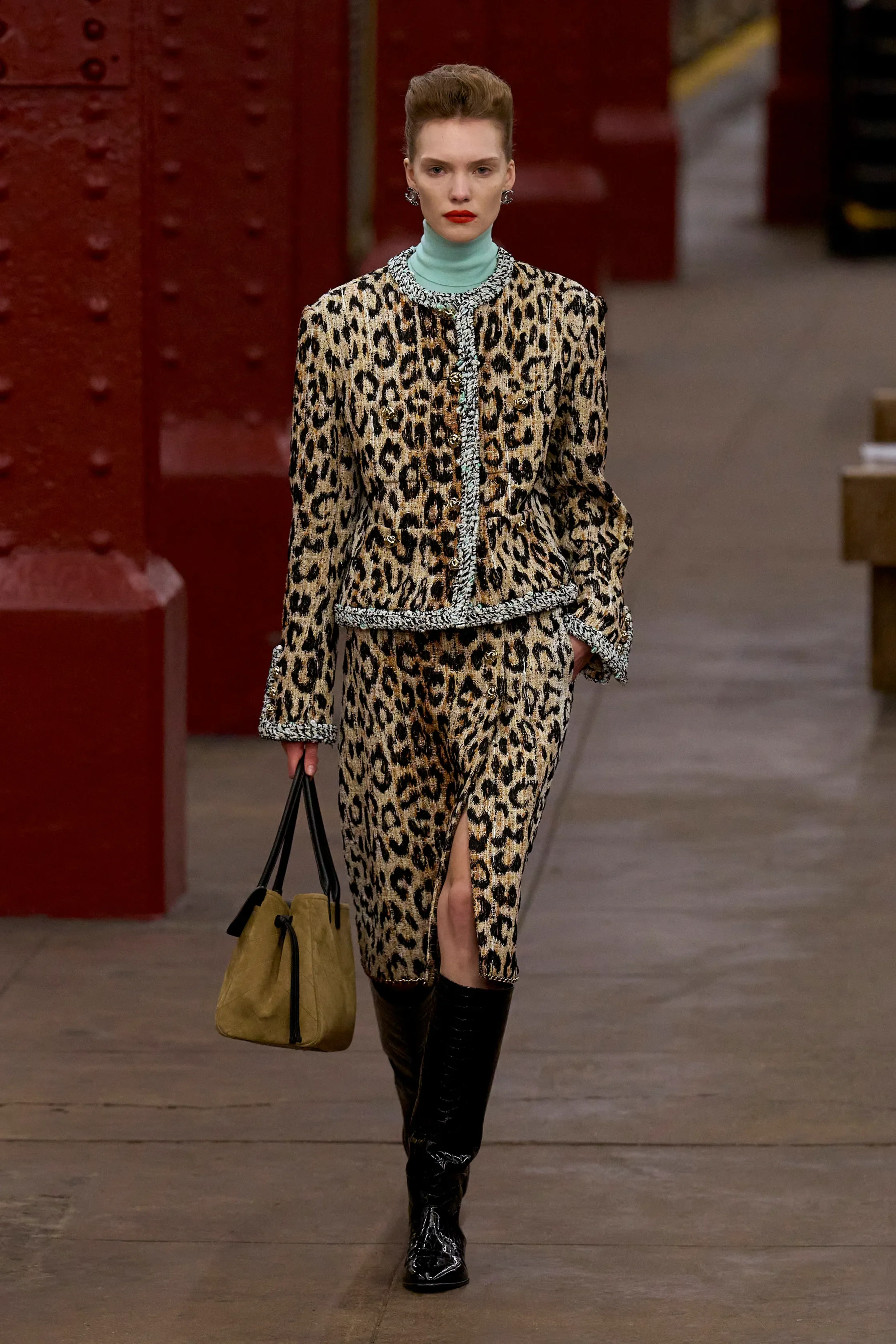 00004-chanel-pre-fall-2026-credit-gorunway.jpg.webp