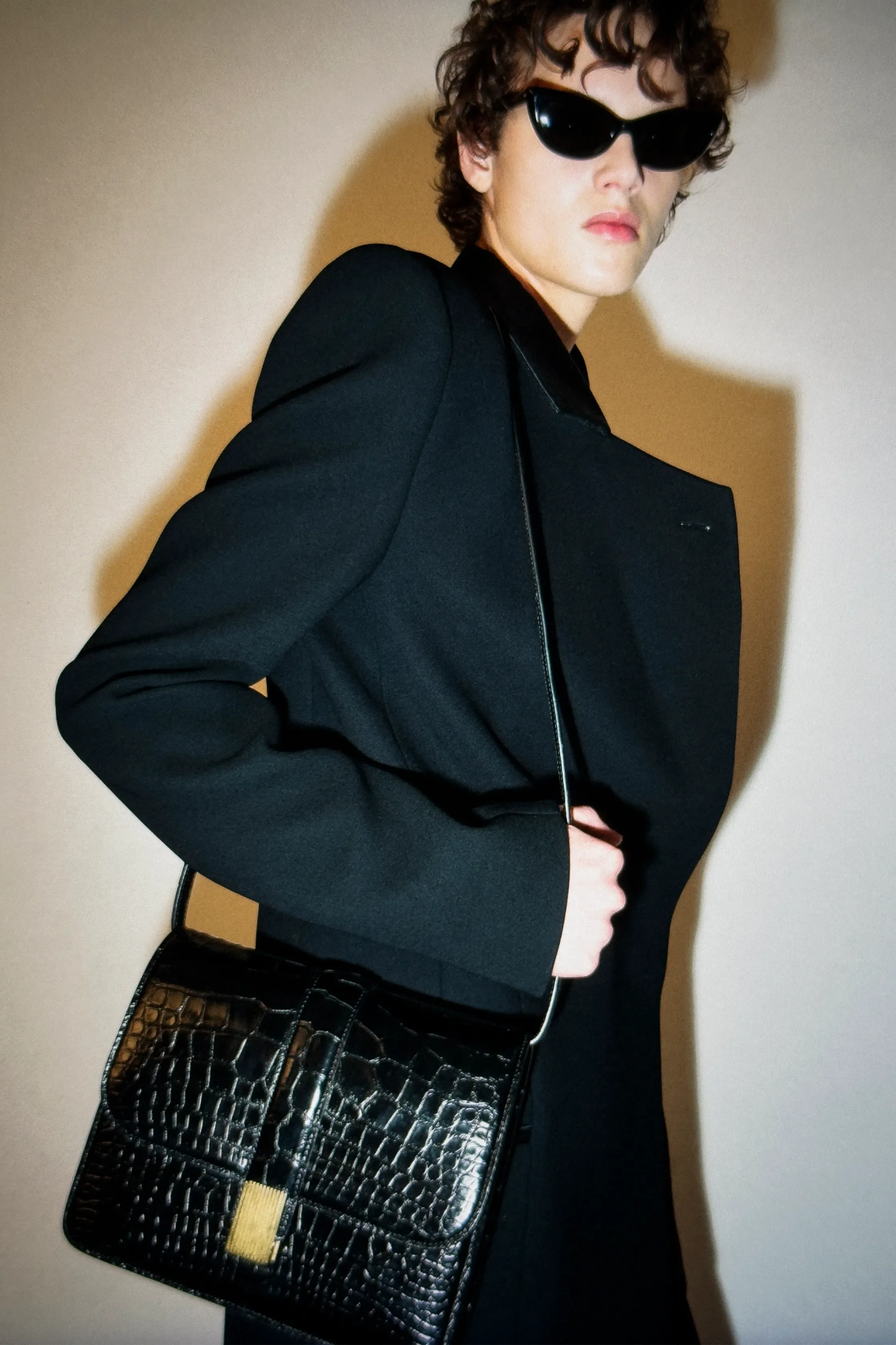 00025-khaite-pre-fall-2026-credit-brand.jpg.webp