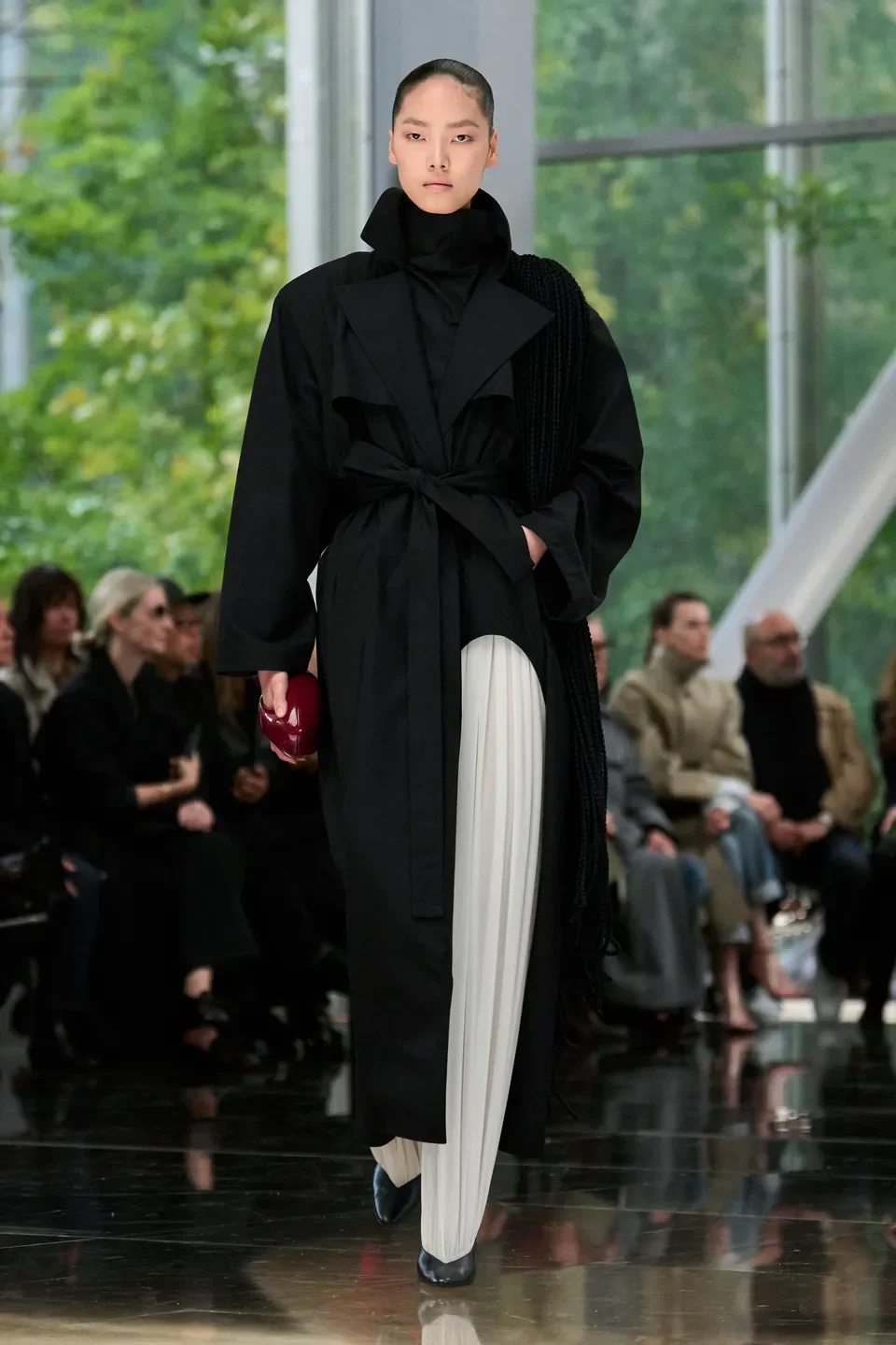 00018-alaia-spring-2026-ready-to-wear-credit-brand.webp