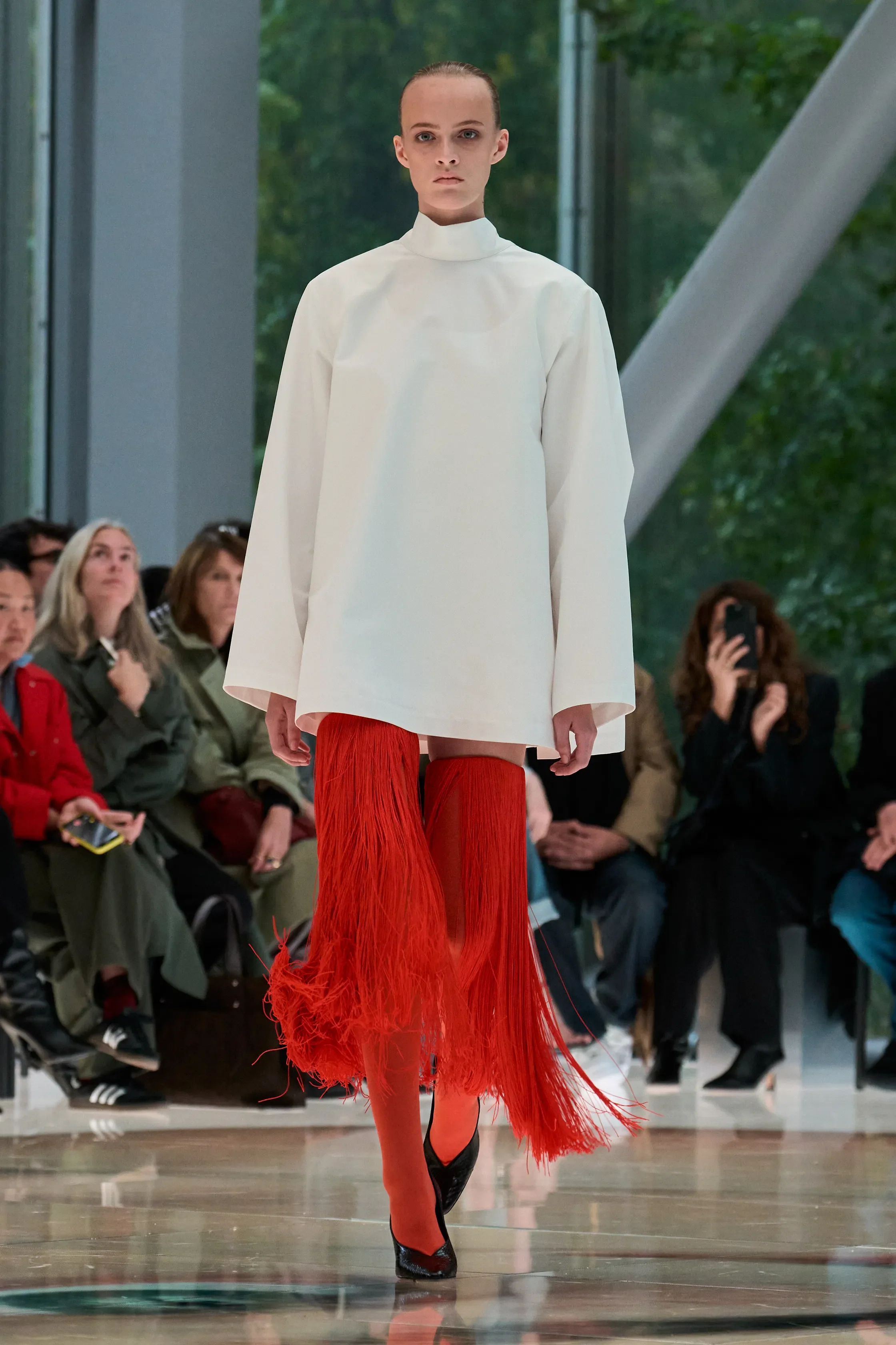 00001-alaia-spring-2026-ready-to-wear-credit-brand.webp