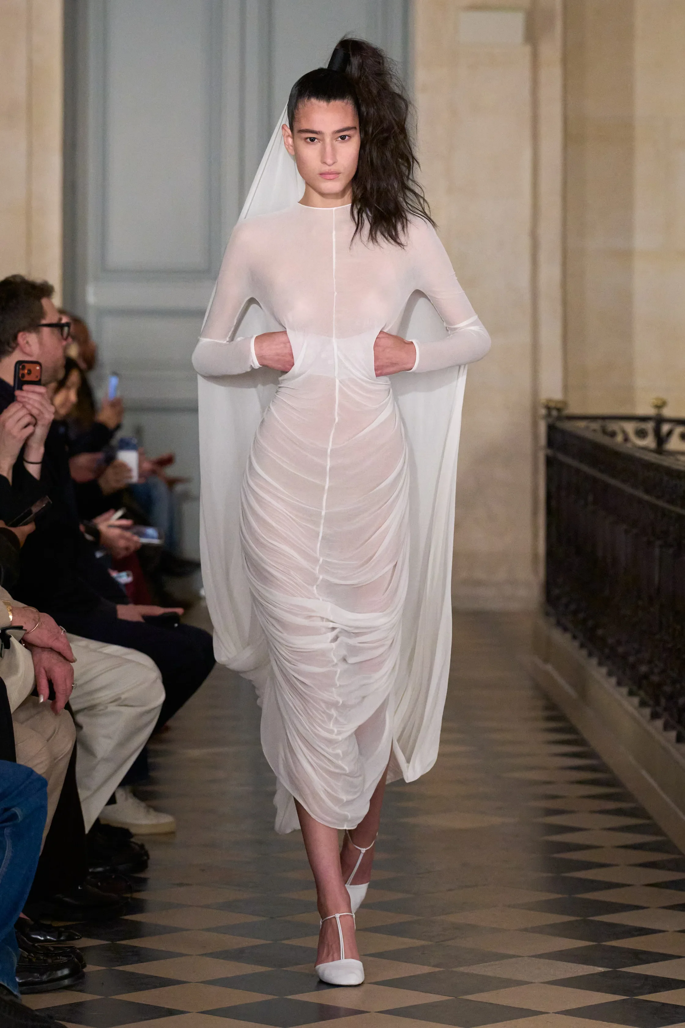 00063-jacquemus-fall-2026-ready-to-wear-credit-gorunway.webp