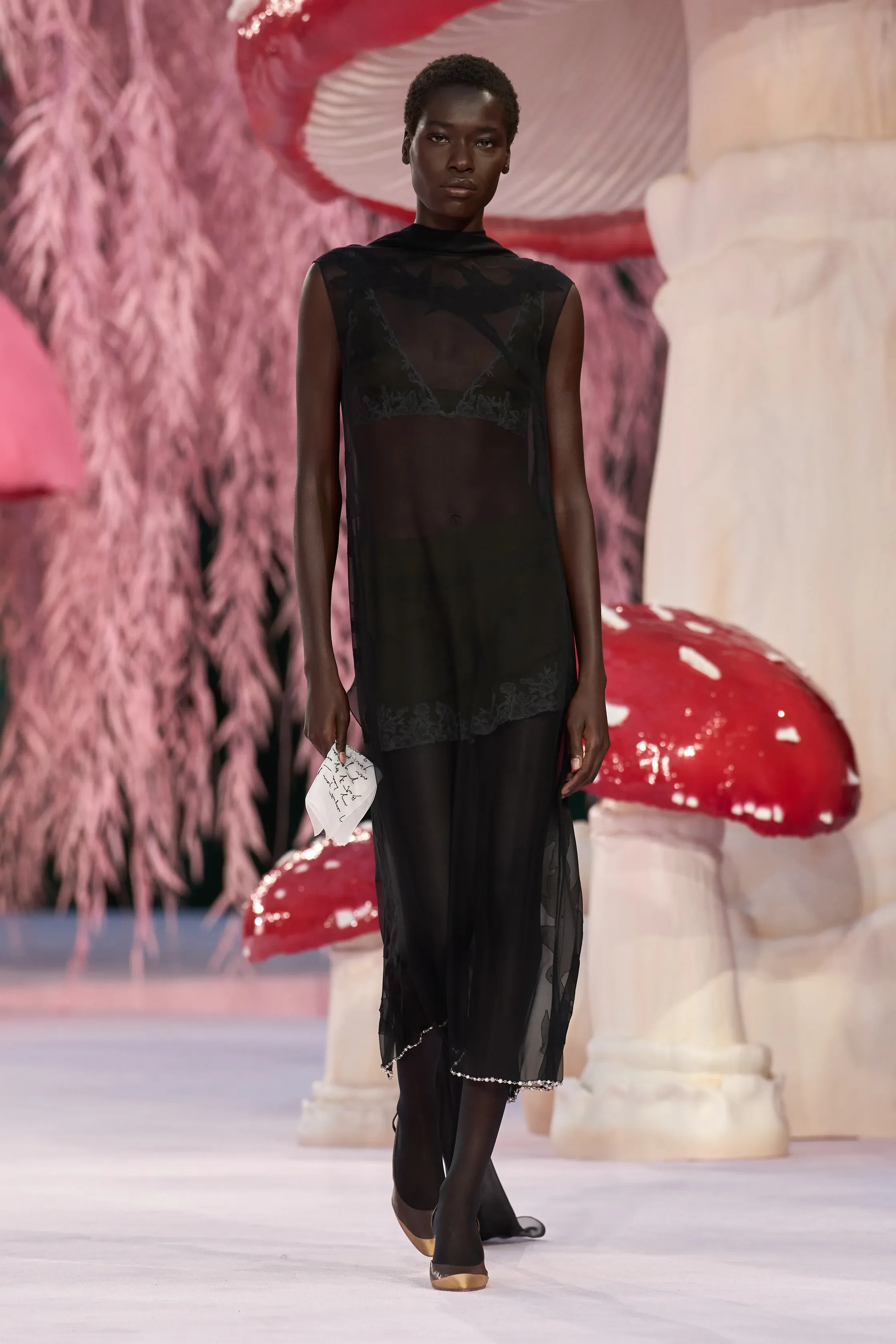 00013-chanel-spring-2026-couture-credit-gorunway.webp