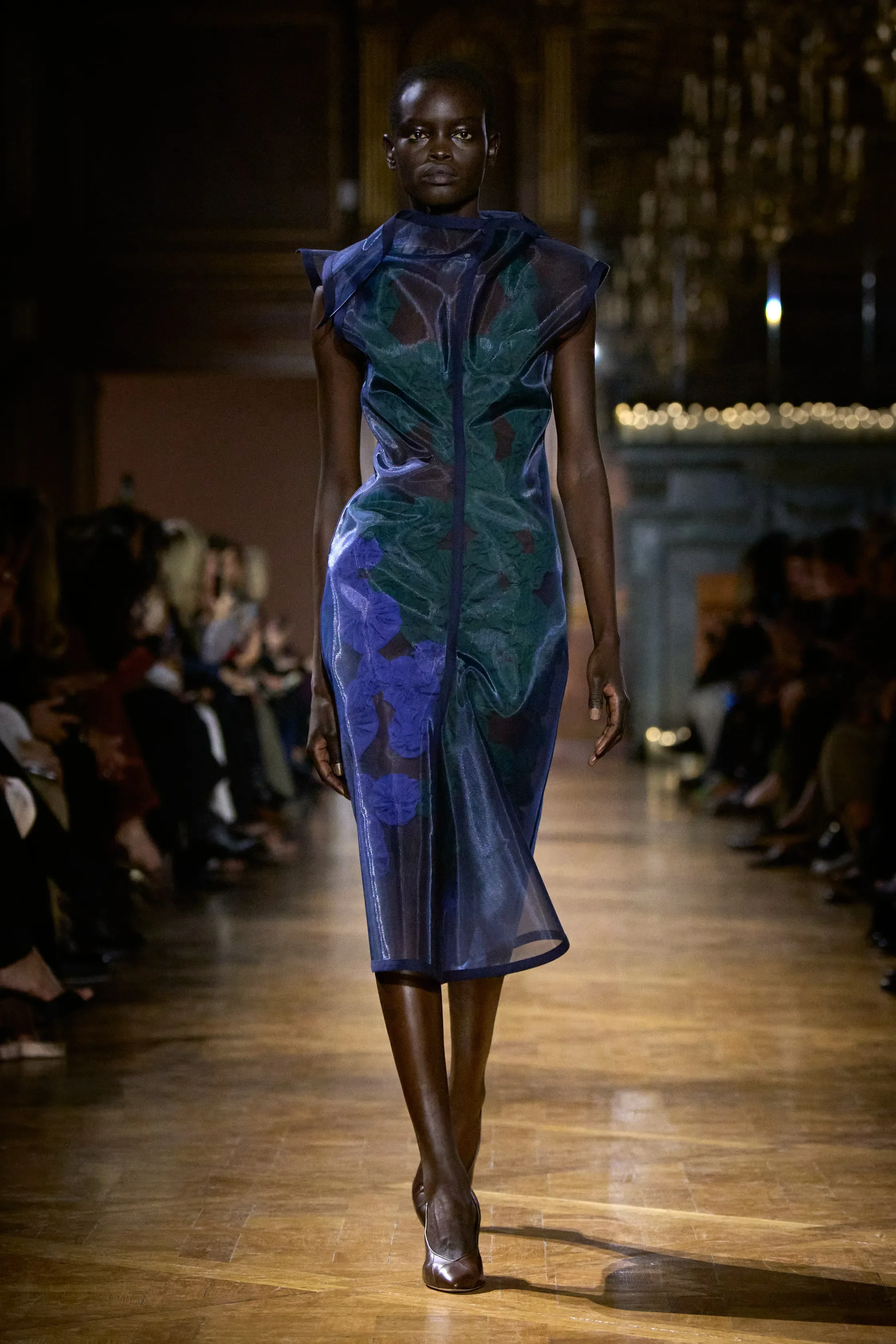 00006-victoria-beckham-fall-2026-ready-to-wear-credit-gorunway.webp