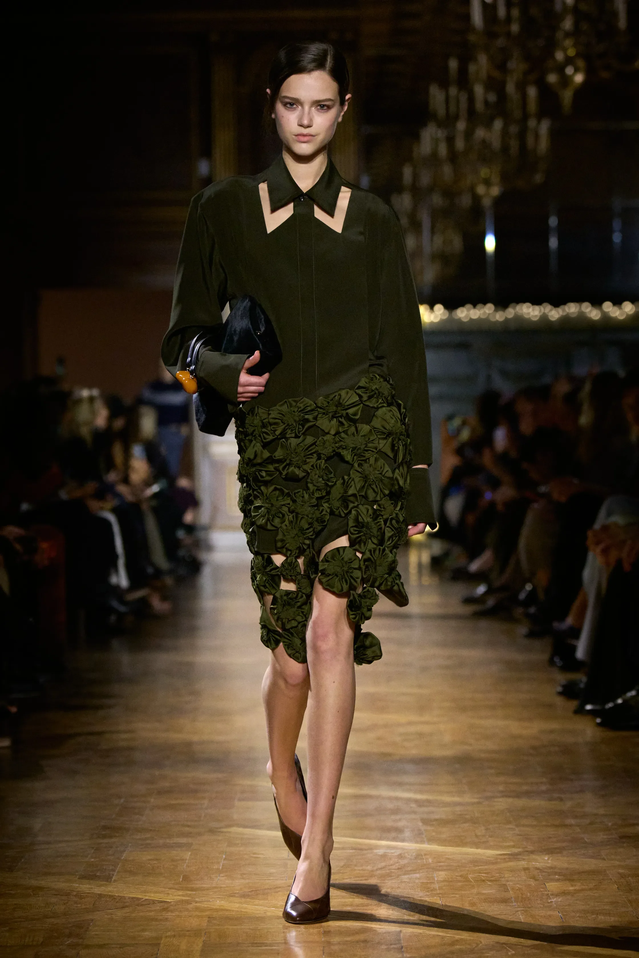 00015-victoria-beckham-fall-2026-ready-to-wear-credit-gorunway.webp