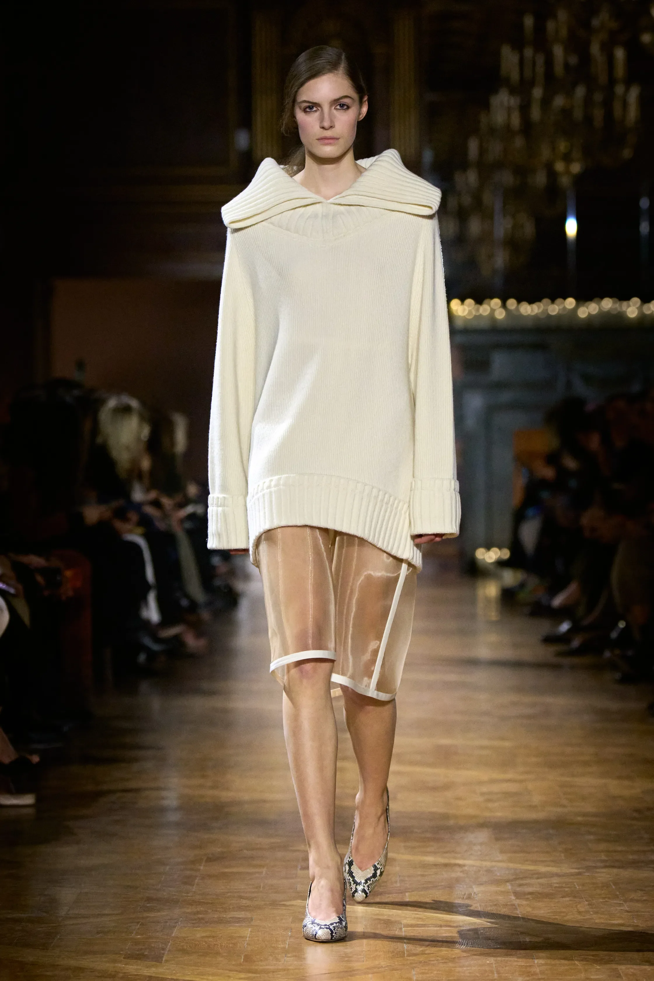 00016-victoria-beckham-fall-2026-ready-to-wear-credit-gorunway.webp