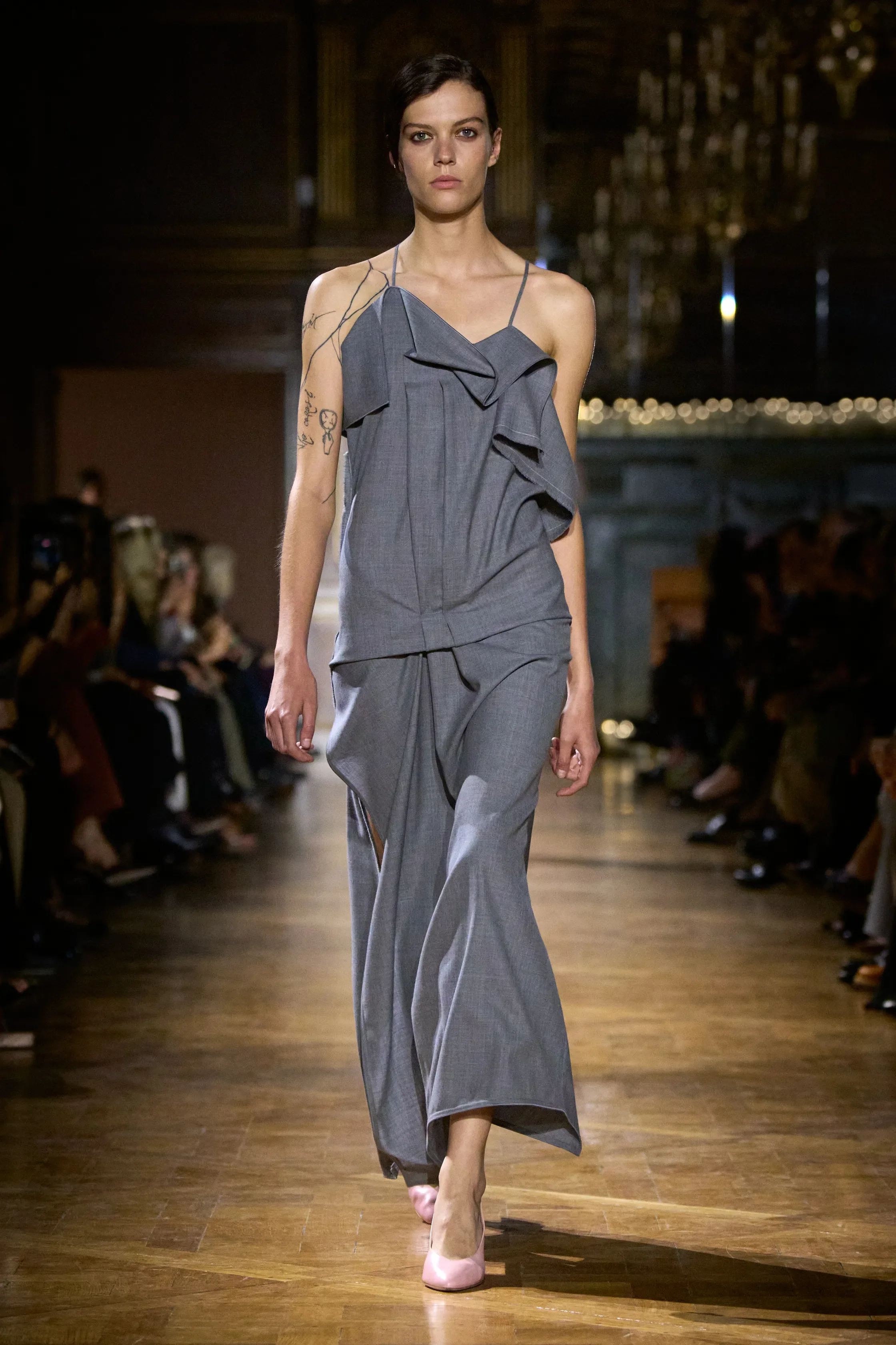 00035-victoria-beckham-fall-2026-ready-to-wear-credit-gorunway.webp
