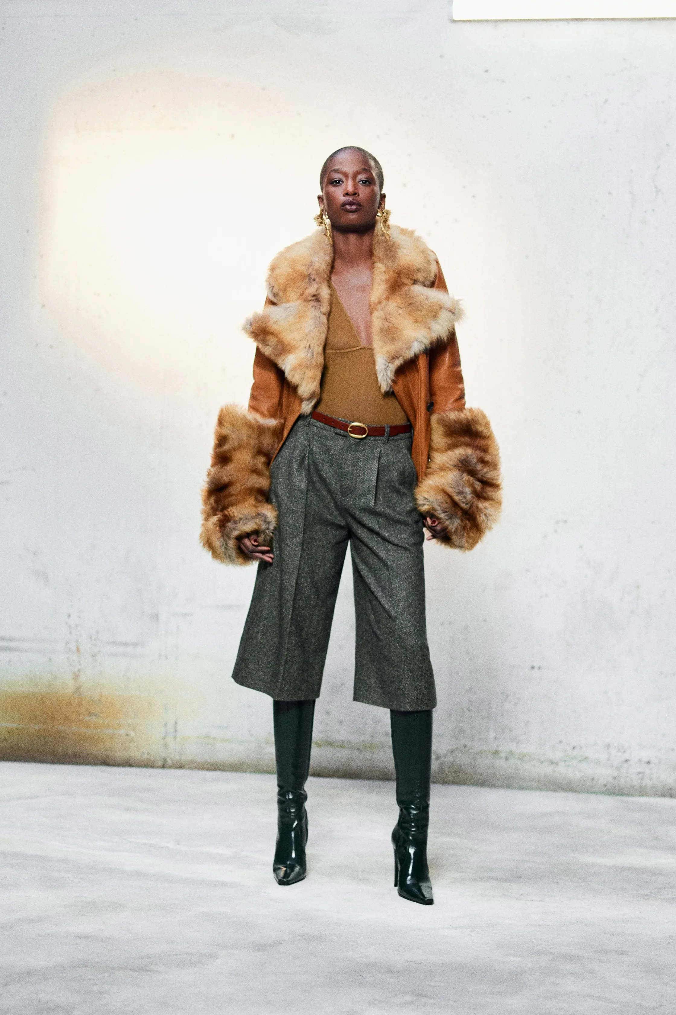 00033-saint-laurent-pre-fall-2026-credit-brand.webp