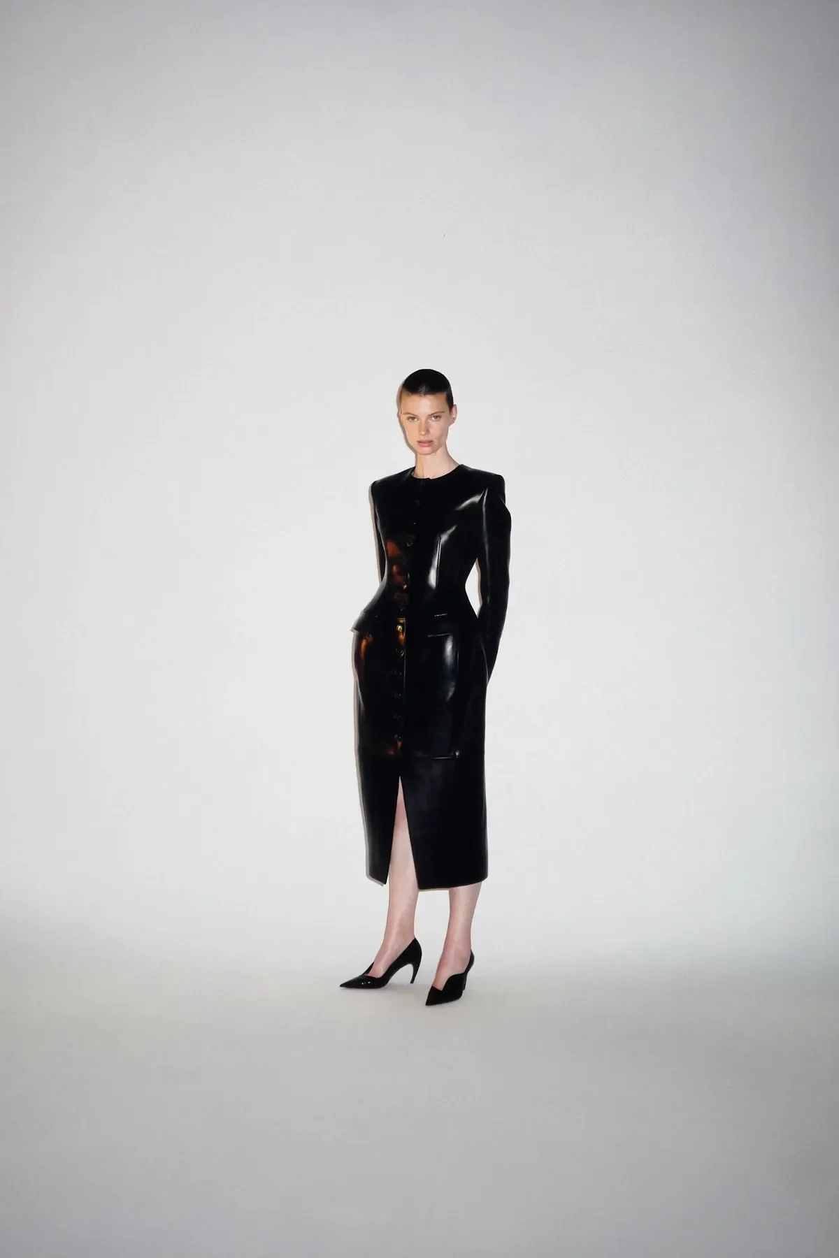 00002-khaite-resort-2027-credit-brand.jpg.webp