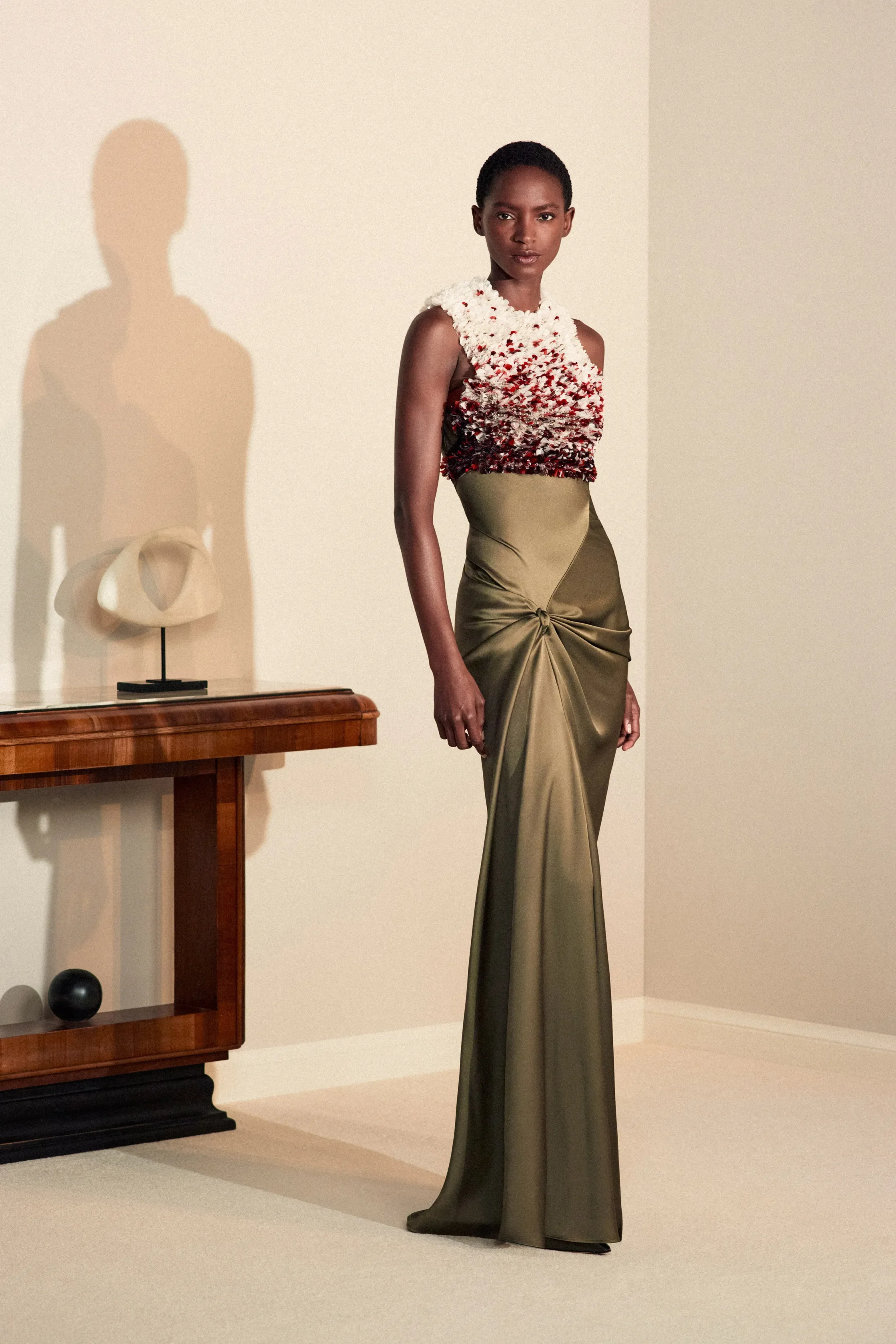 00004-victoria-beckham-resort-2027-credit-brand.jpg.webp