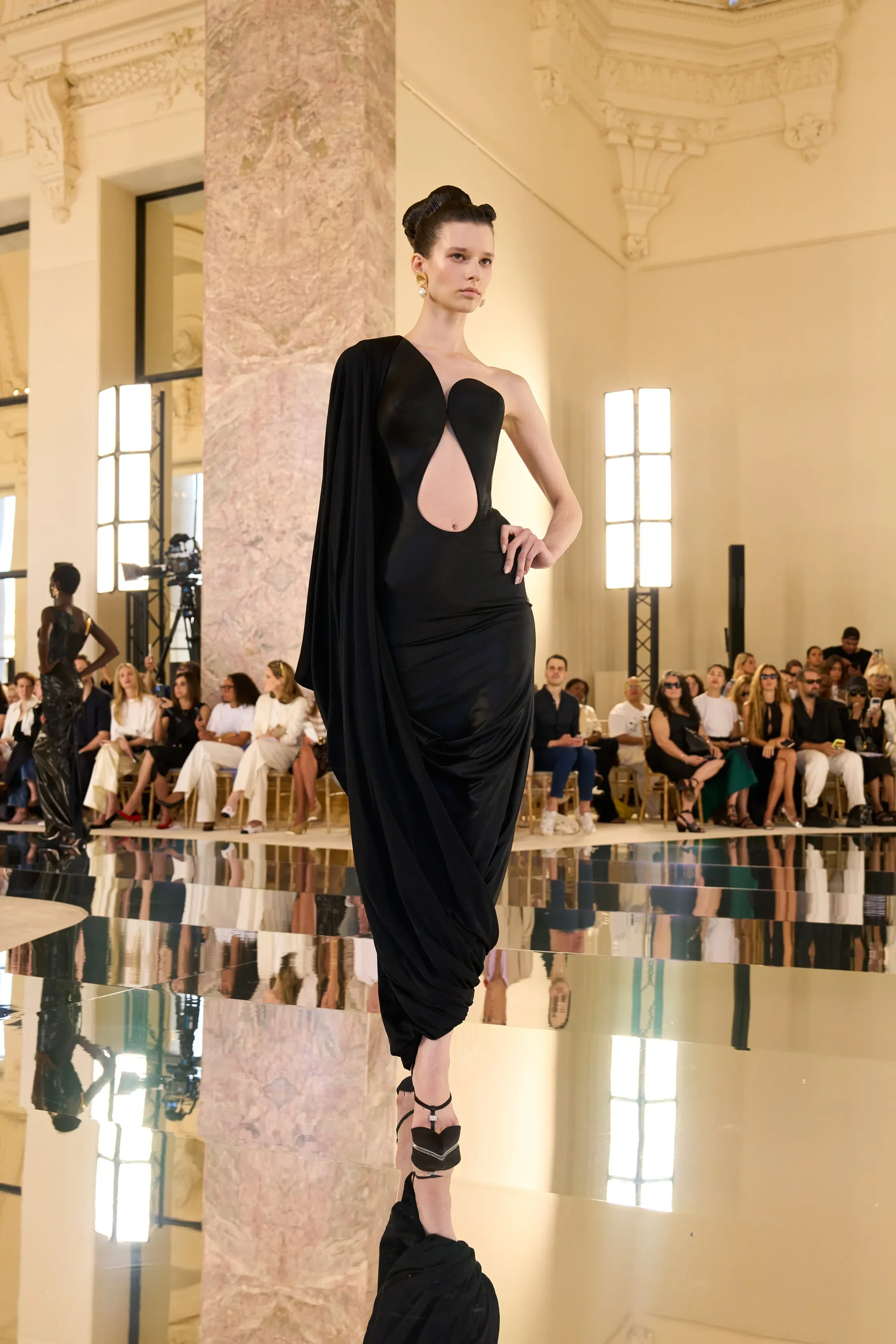 00014-schiaparelli-fall-2026-couture-credit-brand.webp