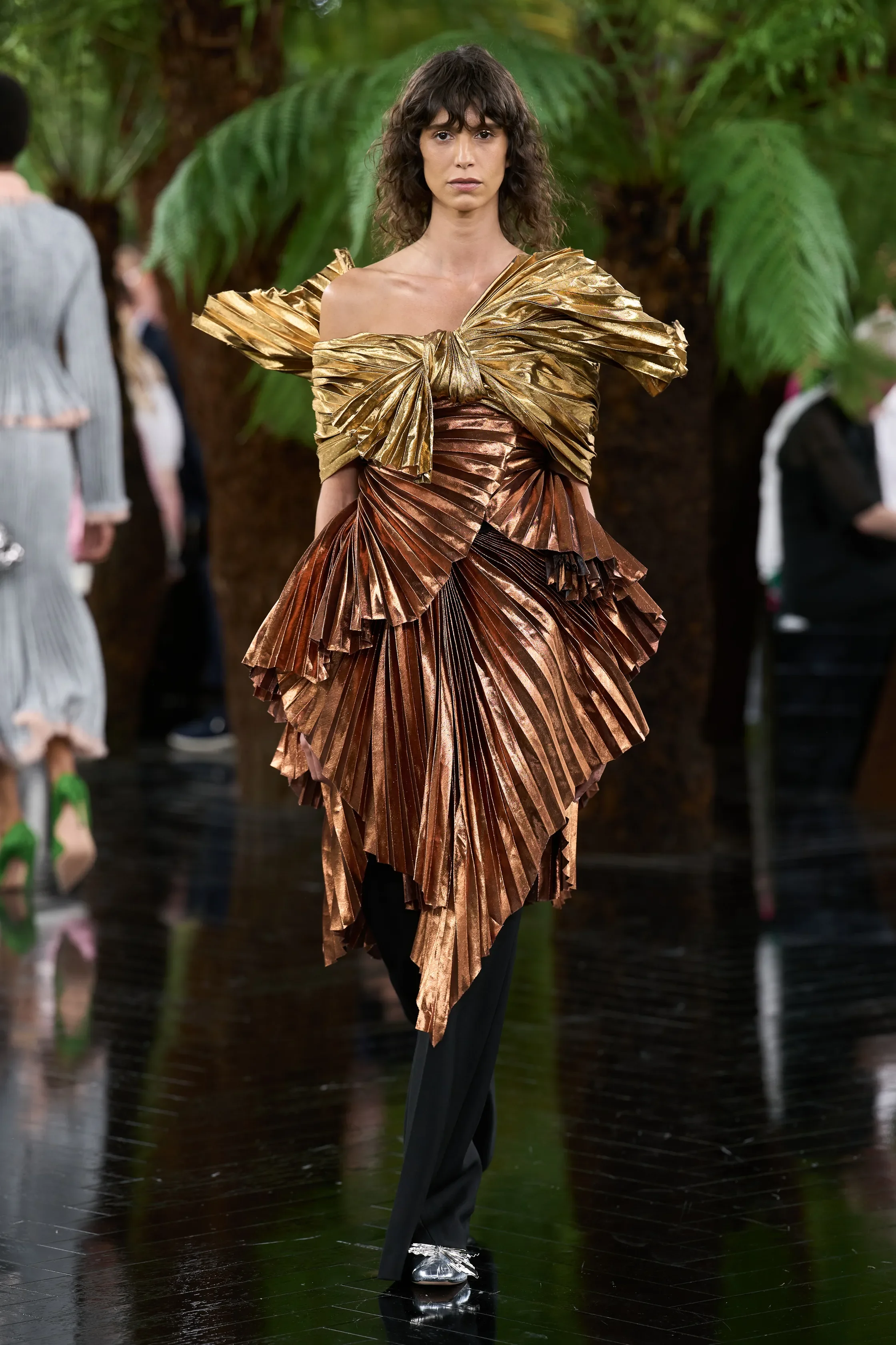 00014-christian-dior-fall-2026-couture-credit-gorunway.webp