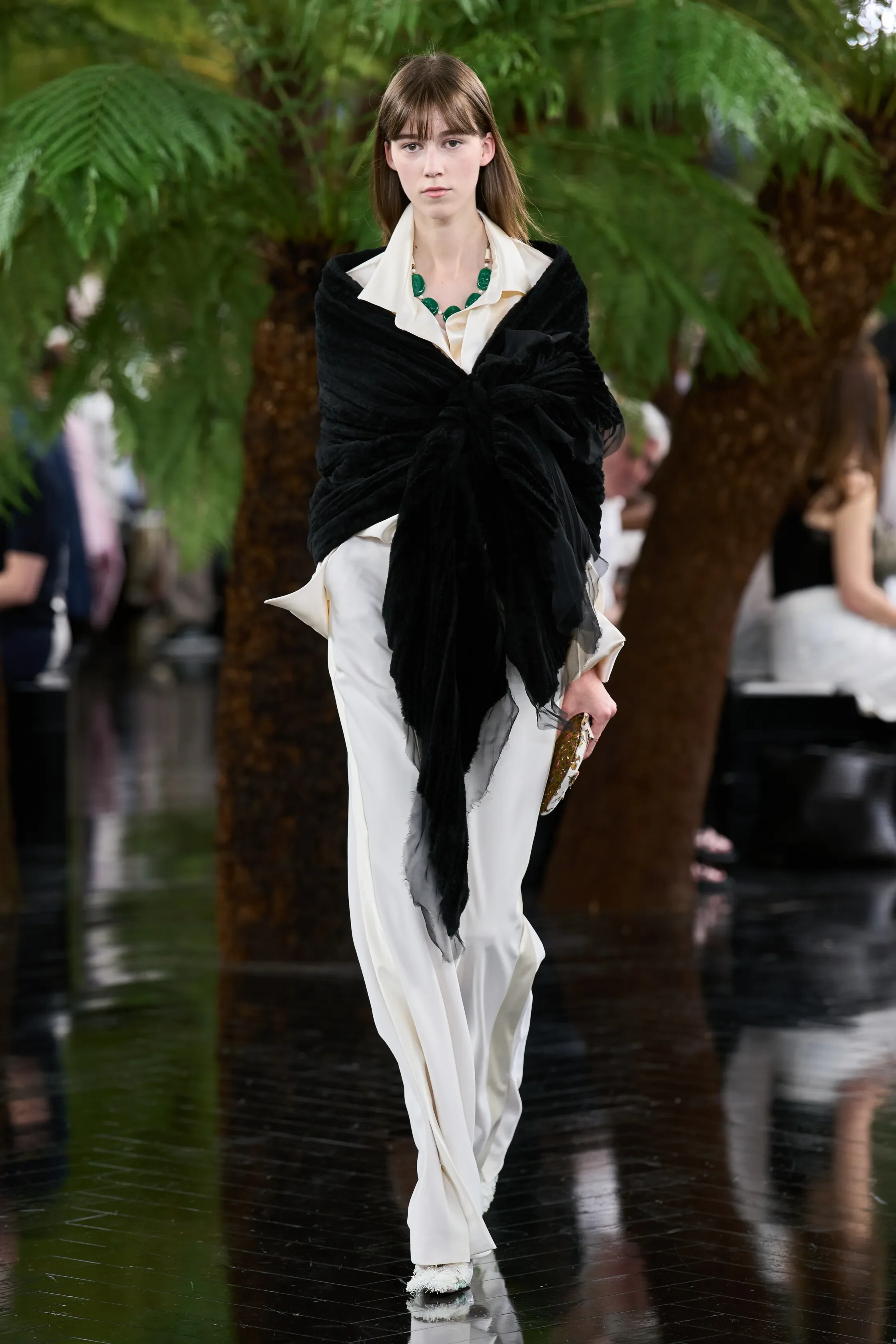 00039-christian-dior-fall-2026-couture-credit-gorunway.webp
