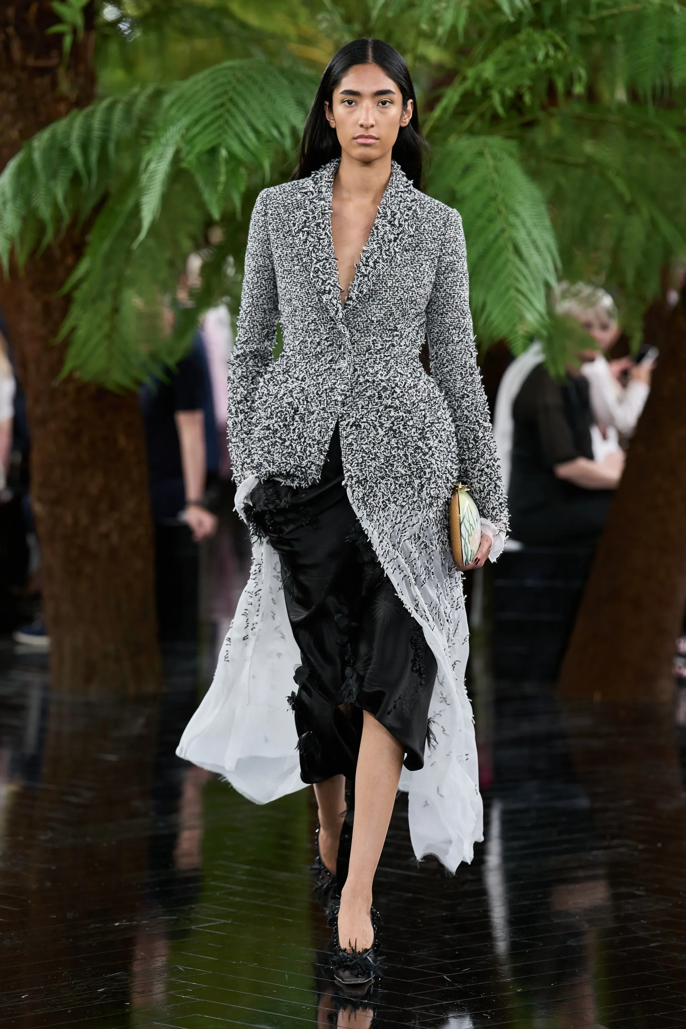 00040-christian-dior-fall-2026-couture-credit-gorunway.webp