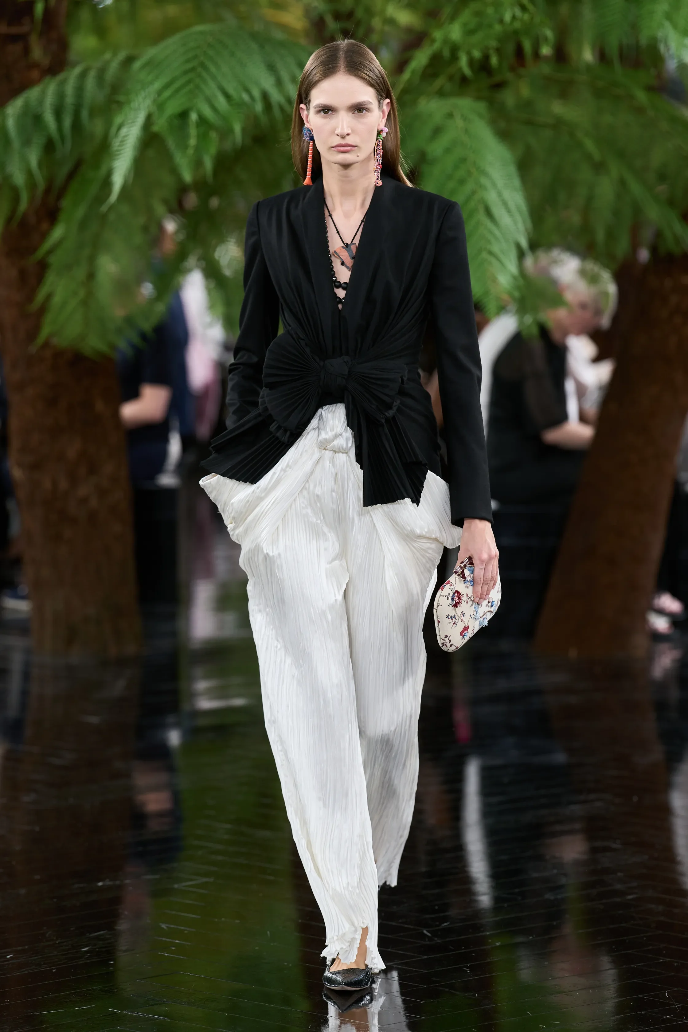 00044-christian-dior-fall-2026-couture-credit-gorunway.webp