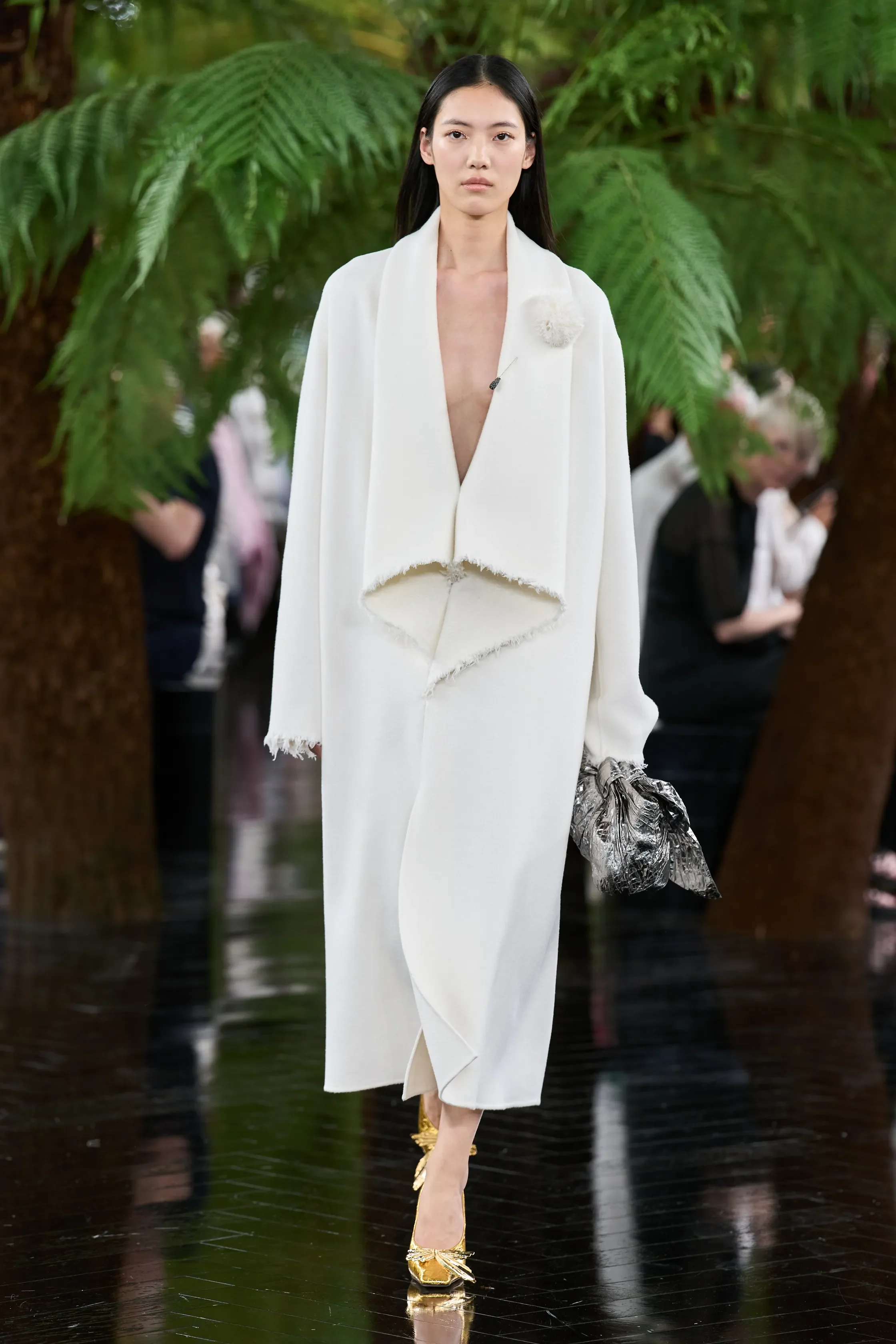 00059-christian-dior-fall-2026-couture-credit-gorunway.webp