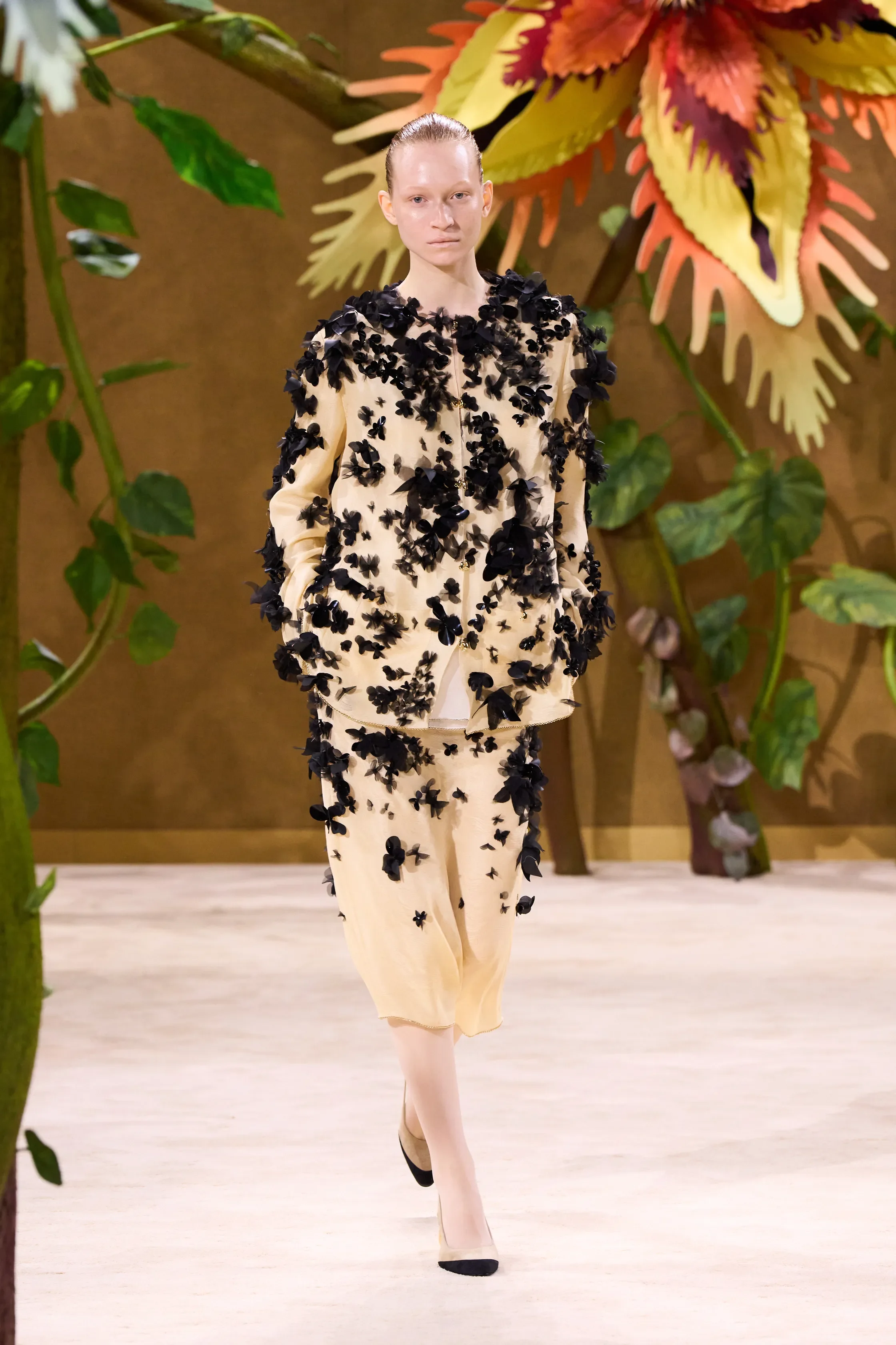 00007-chanel-fall-2026-couture-credit-gorunway.webp