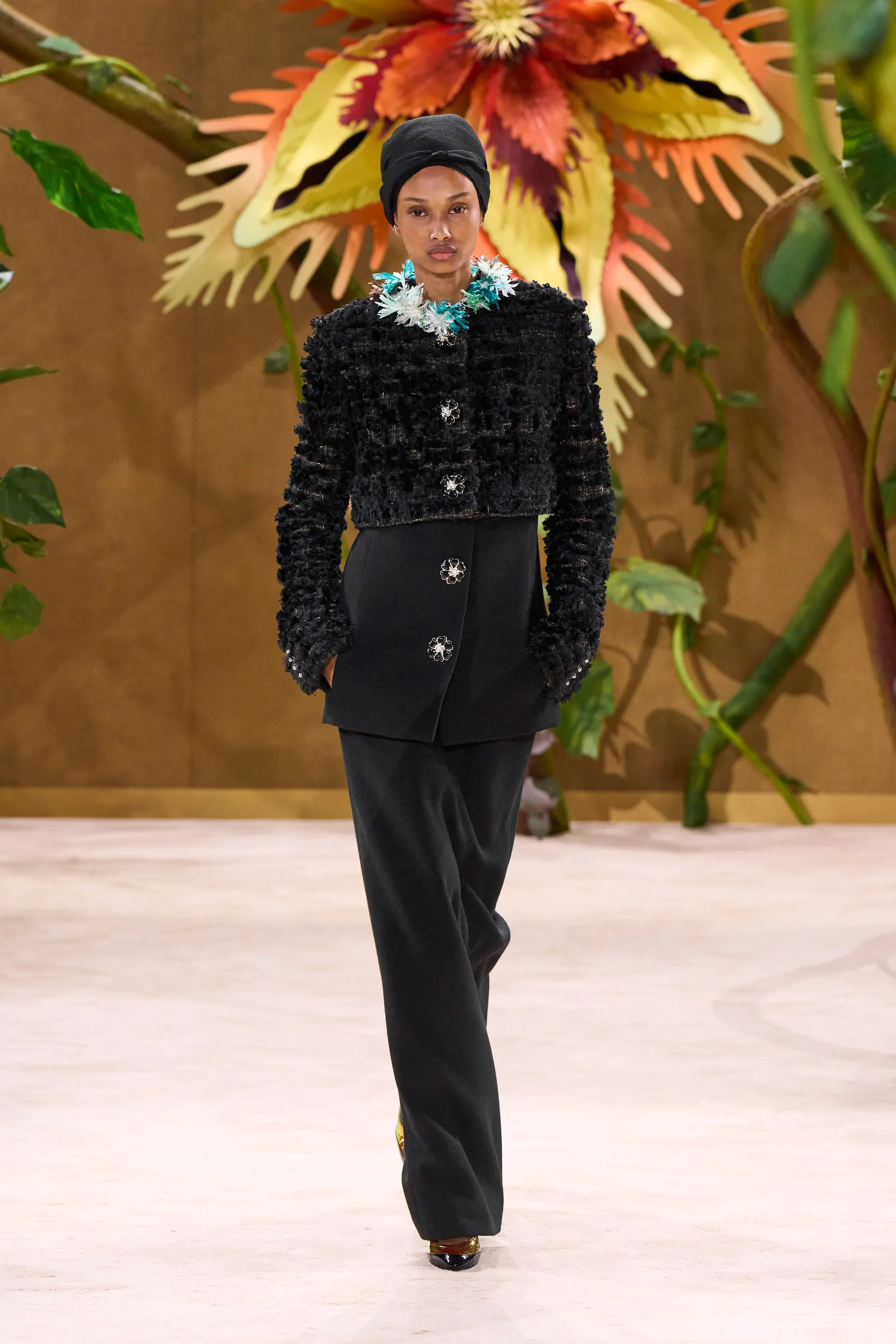 00022-chanel-fall-2026-couture-credit-gorunway.webp