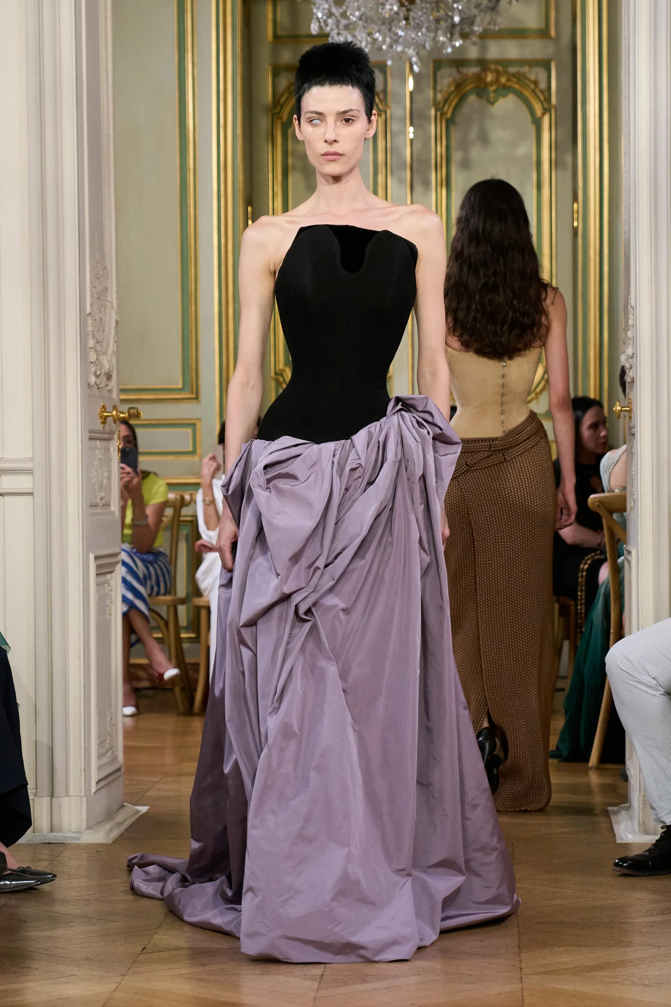 00021-standing-ground-fall-2026-couture-credit-gorunway.webp