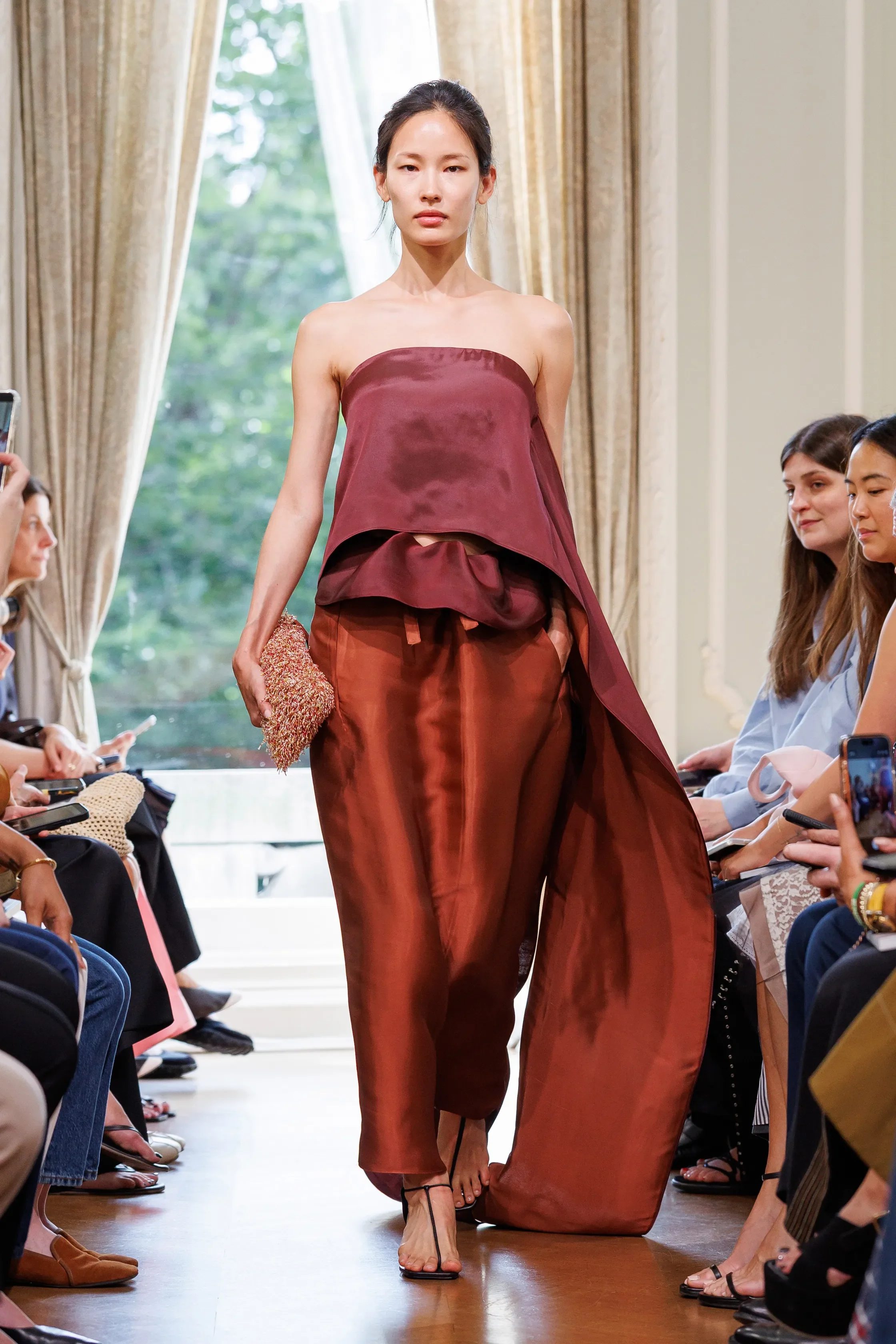 00004-kallmeyer-spring-2027-ready-to-wear-credit-brand.jpg.webp