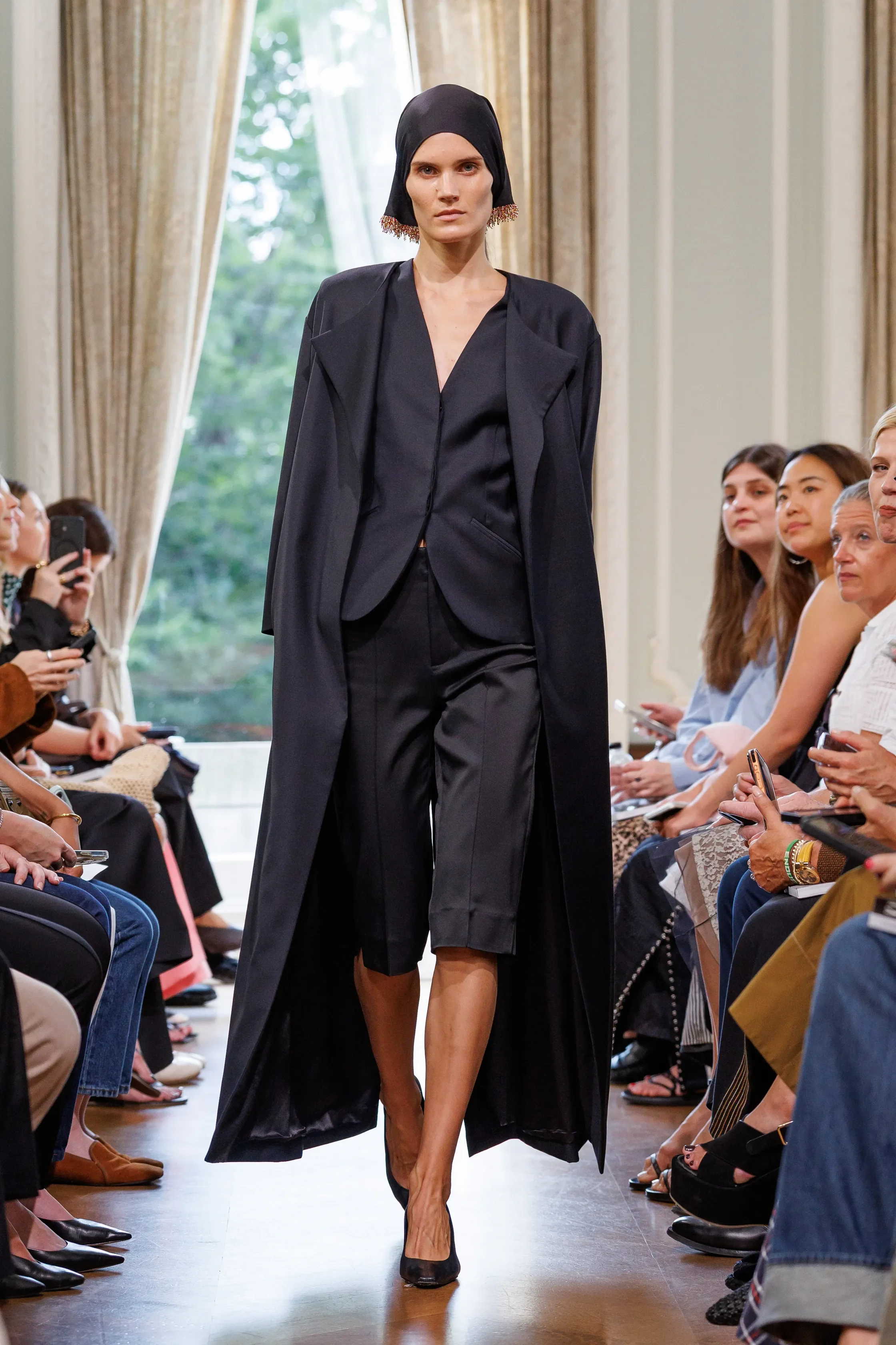 00008-kallmeyer-spring-2027-ready-to-wear-credit-brand.jpg.webp