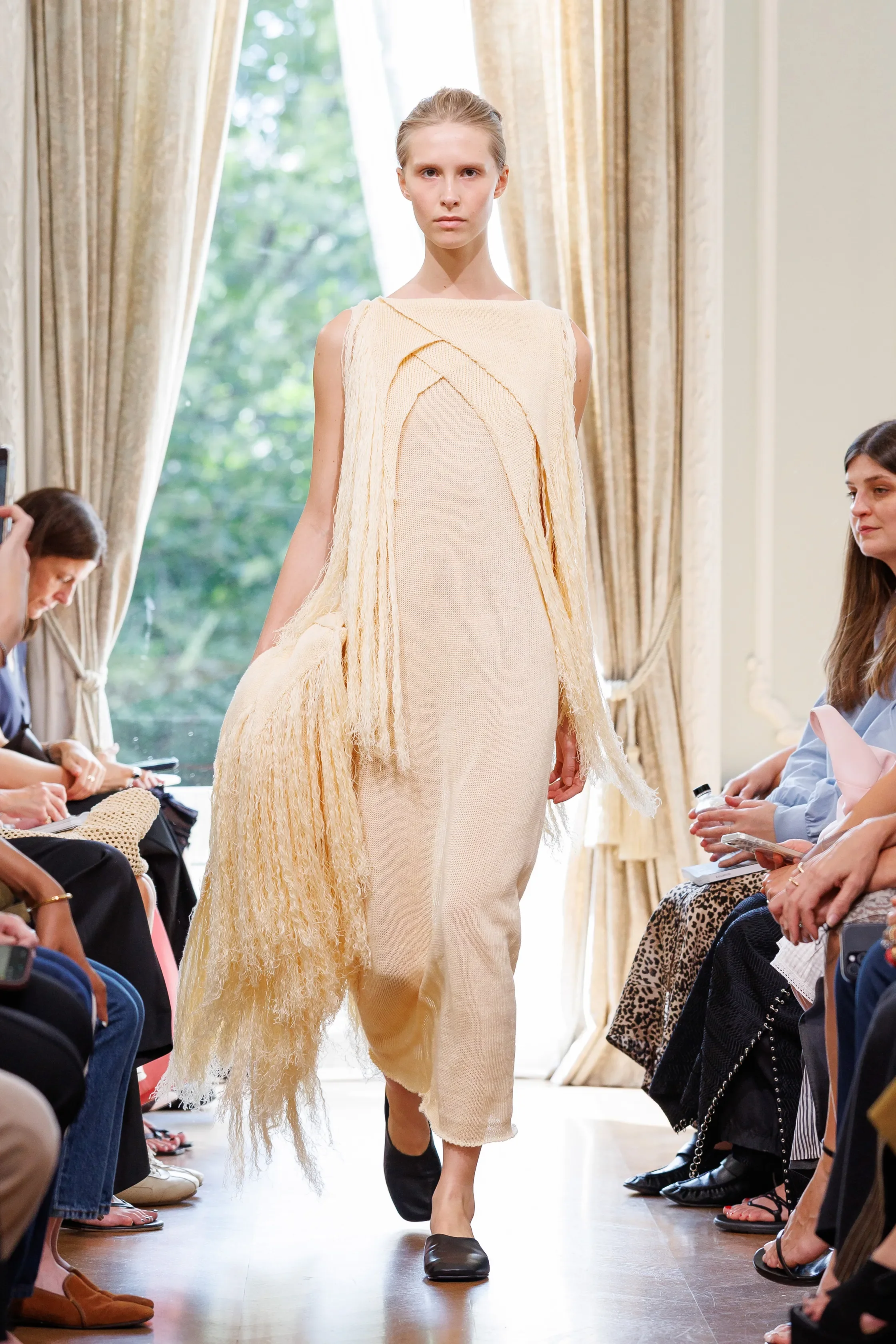 00015-kallmeyer-spring-2027-ready-to-wear-credit-brand.jpg.webp